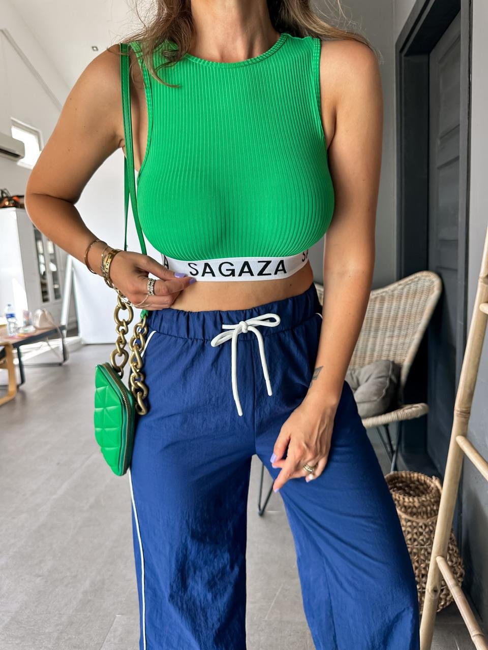 7【未使用】PLAGE SHAGGY CROPPED プルオーバー Yeşil Sagaza Crop
