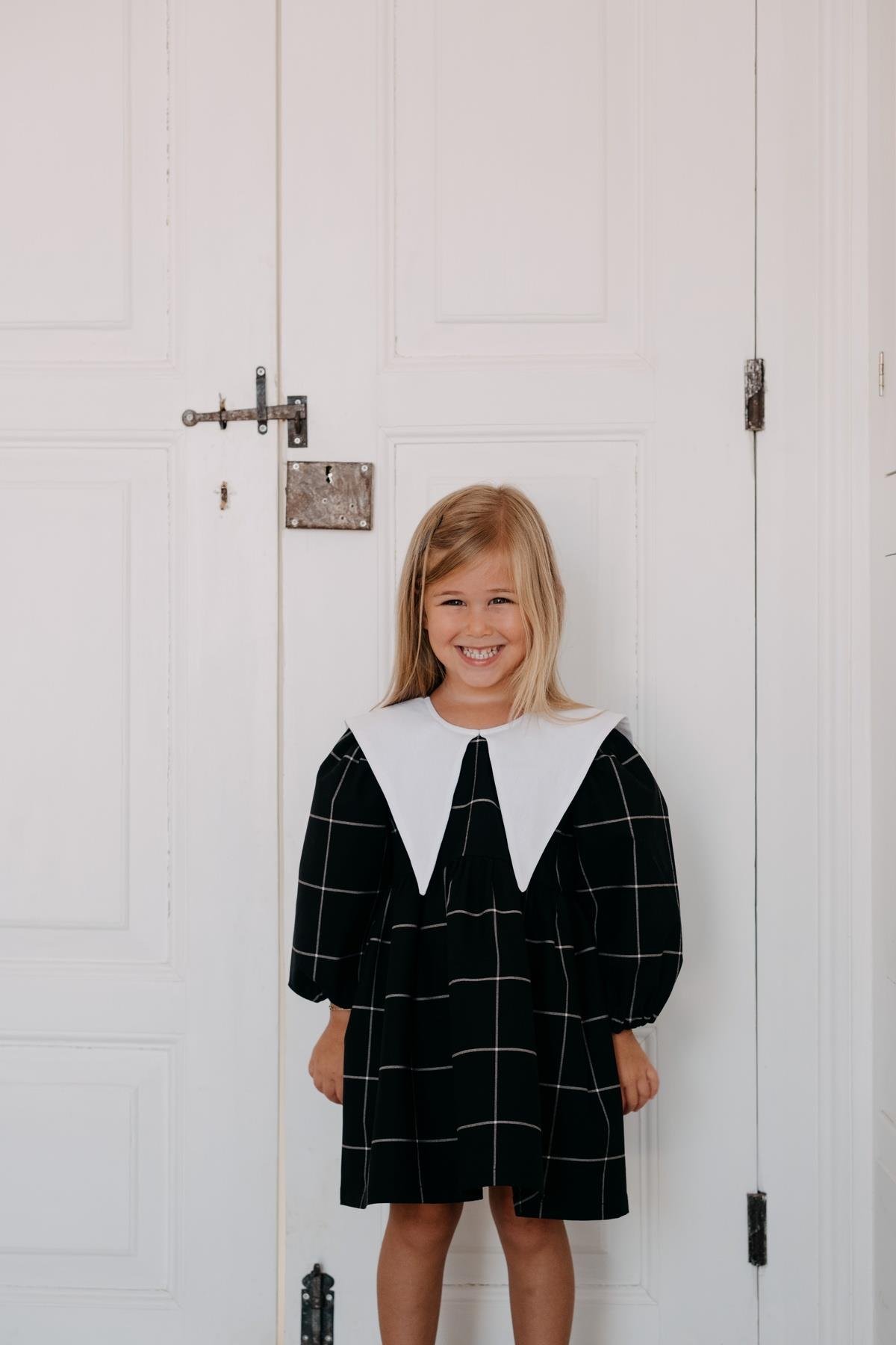 Brielle İn Black Elbise