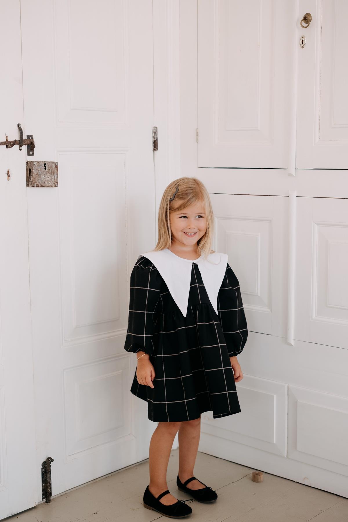 Brielle İn Black Elbise