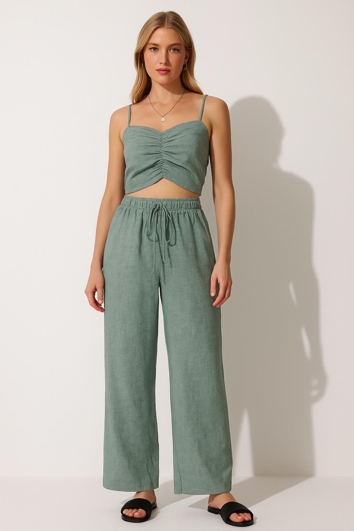 Crop Pantolonlu Takım