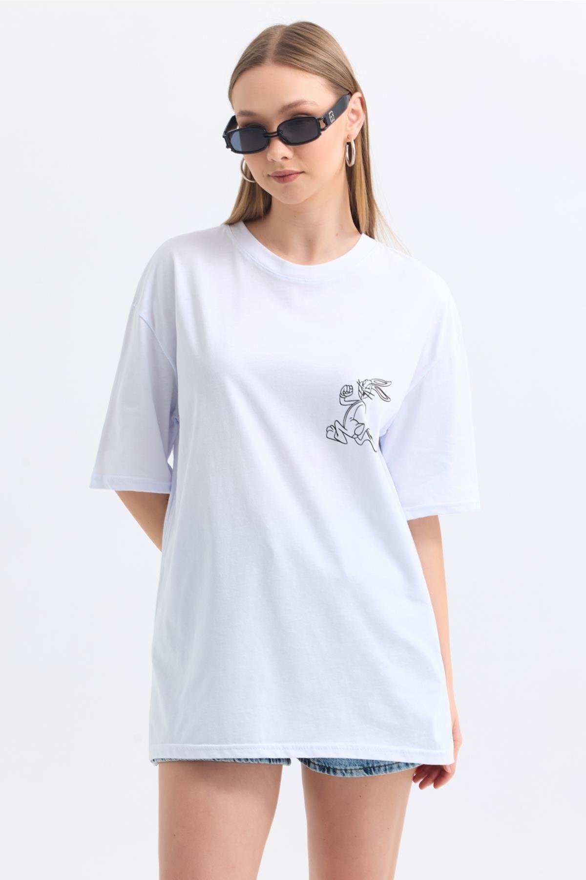 Önü ve Sırtı Buggs Bunny Baskılı Tshirt