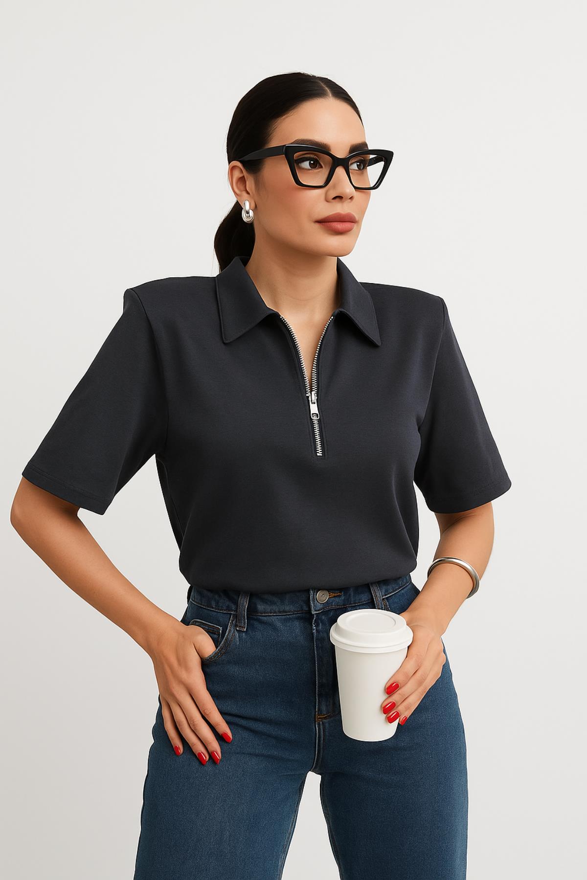 Polo Yaka Fermuarlı Vatkalı Tshirt