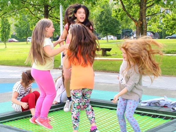 Round Trampoline 165 cm – Outdoor Playground Equipment