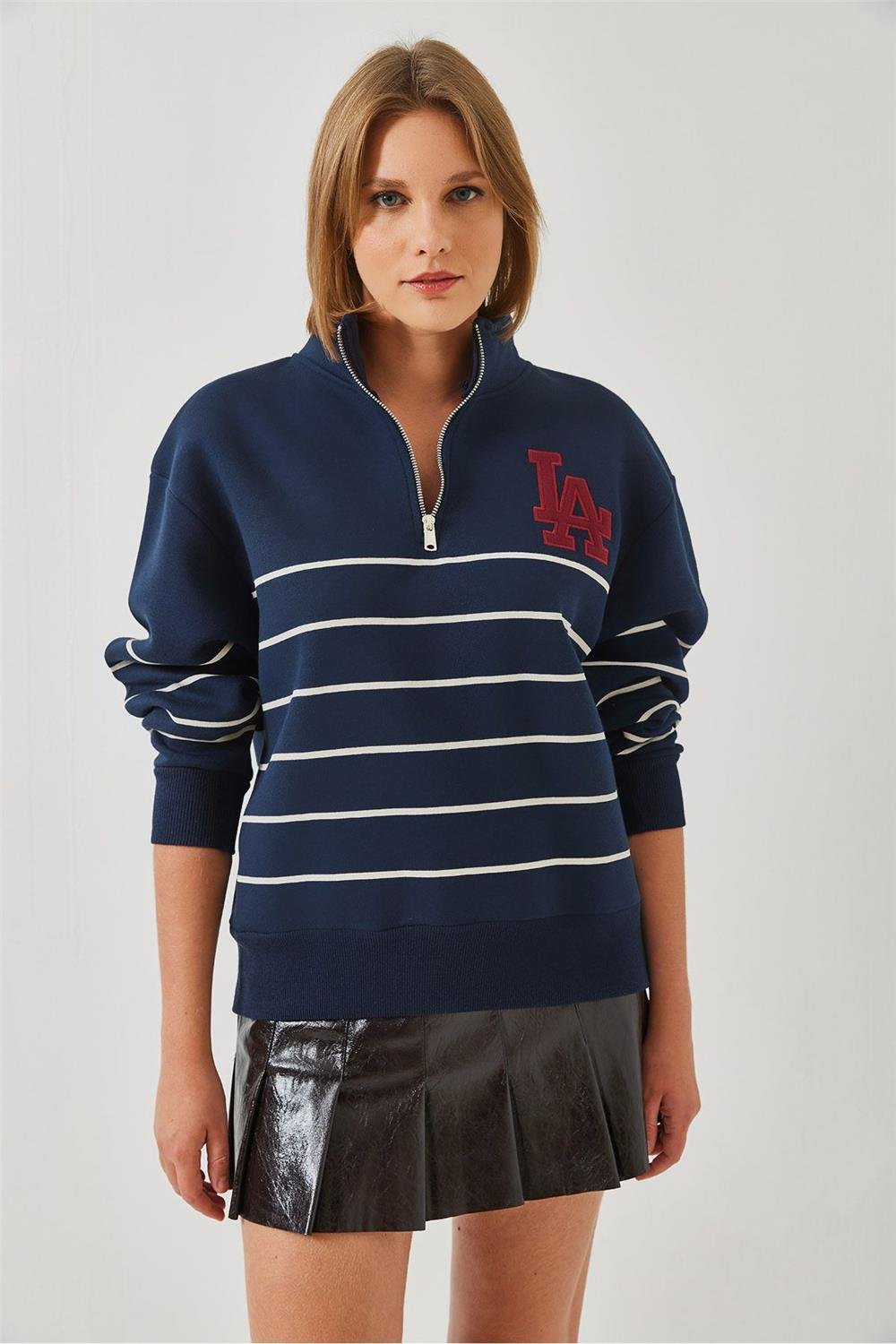 Üç İplik Şardonlu Fermuarlı Nakışlı Çizgili Sweatshirt 6481 60261027 - Lacivert