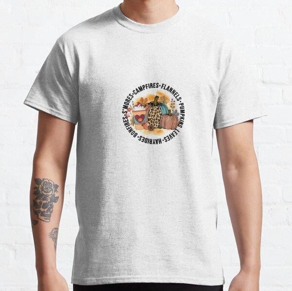 CAMPFIRES. FLANNELS. PUMPKINS LEAVES. HAYRIDES. BONFIRES. S'MORES Tasarım Baskılı Tişört (Rahat kalıp t-shirt)