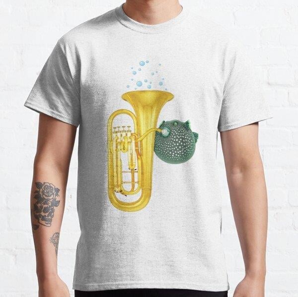 Puffer Fish Playing Tuba Tasarım Baskılı Tişört (Bol kalıp t-shirt)