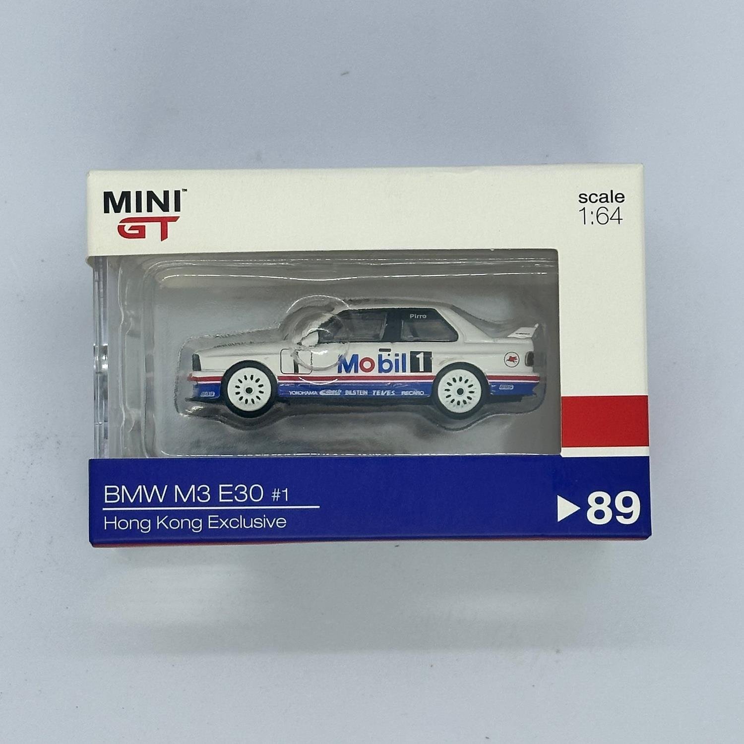 Jelatinsiz) Mini GT 1/64 BMW M3 E30 #1 Hong Kong Exclusive MGT00089