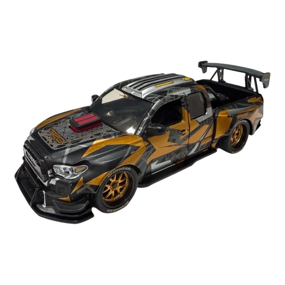 Hot Wheels 1:43 Premium Araba Deberti Toyota Tacoma HMD41-JCN64