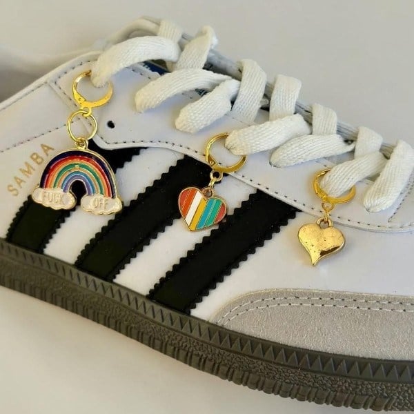 Gökkuşağı & Kalp Figürlü Ayakkabı Charmi | Sneaker Aksesuarı