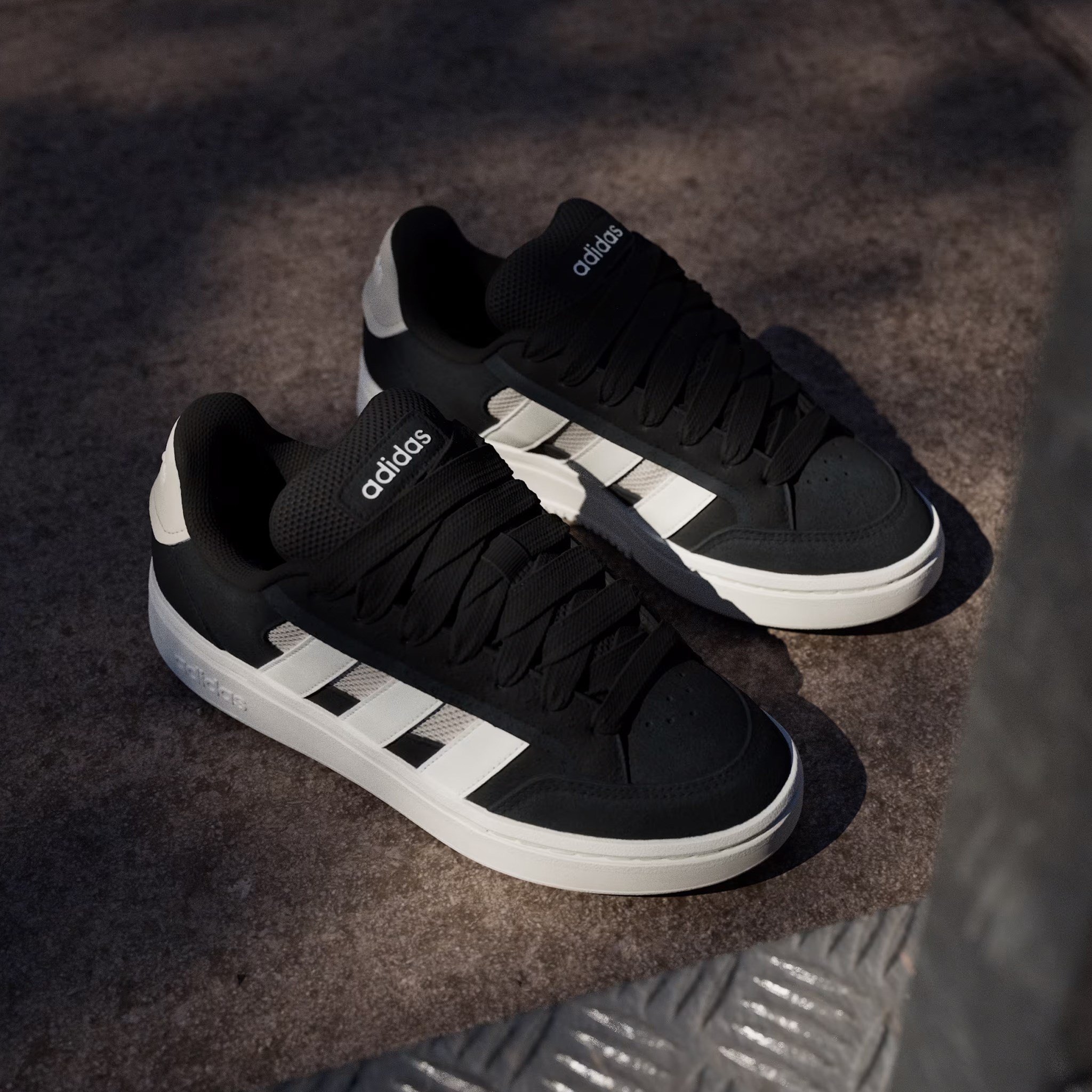ADIDAS HQ7375 GRAND COURT ALPHA SK8