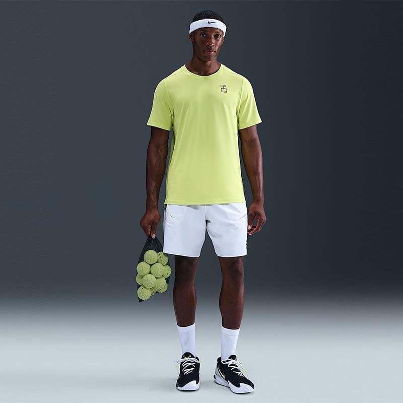 NikeCourt Advantage Erkek Dri-FIT Tenis Tişörtü | Hafif ve Esnek