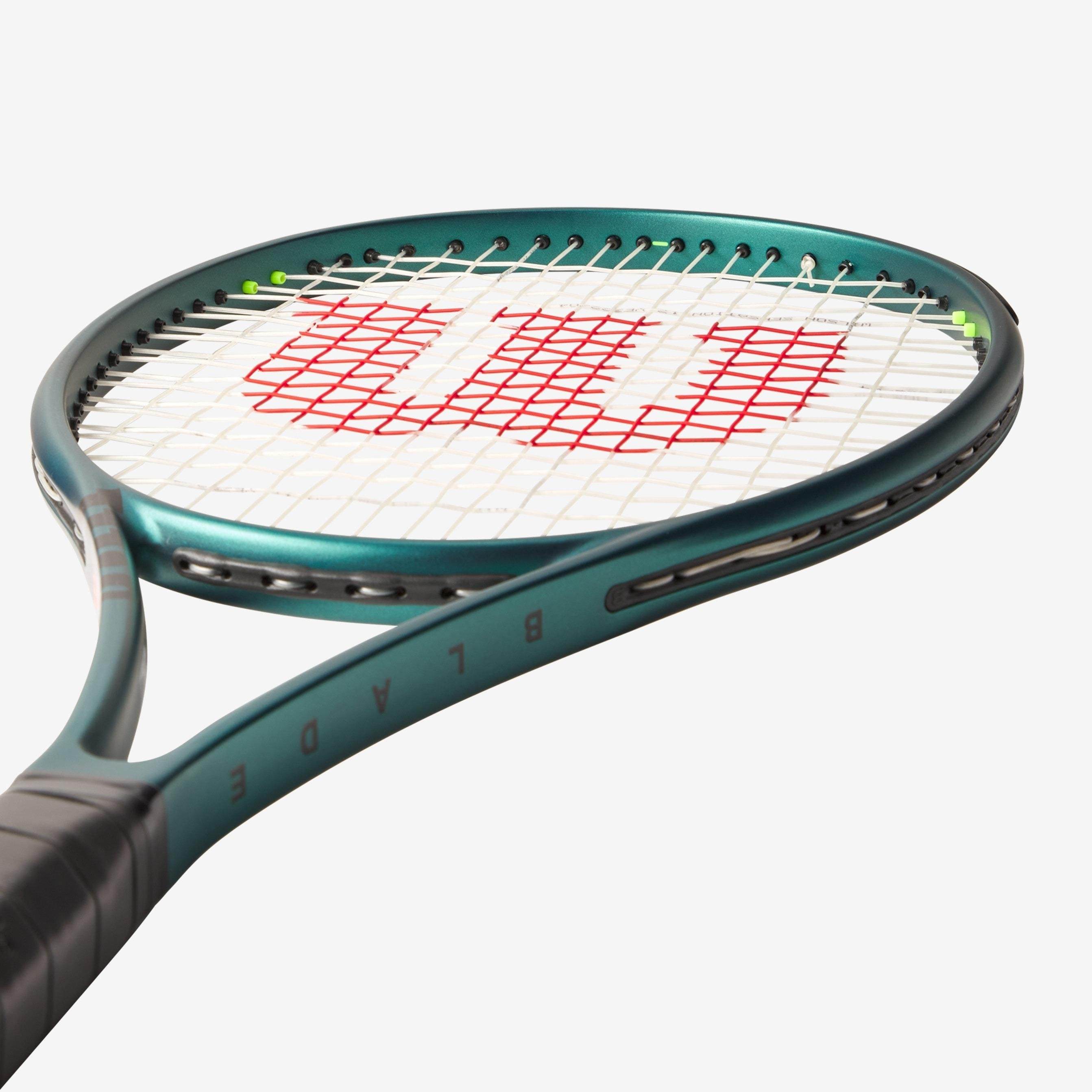 ラケット(硬式用) Wilson BLADE 98 16X19 V9 (G2) Wilson Blade 98 (16x19) v9 Tenis Raketi | WR149811 | Merit Spor