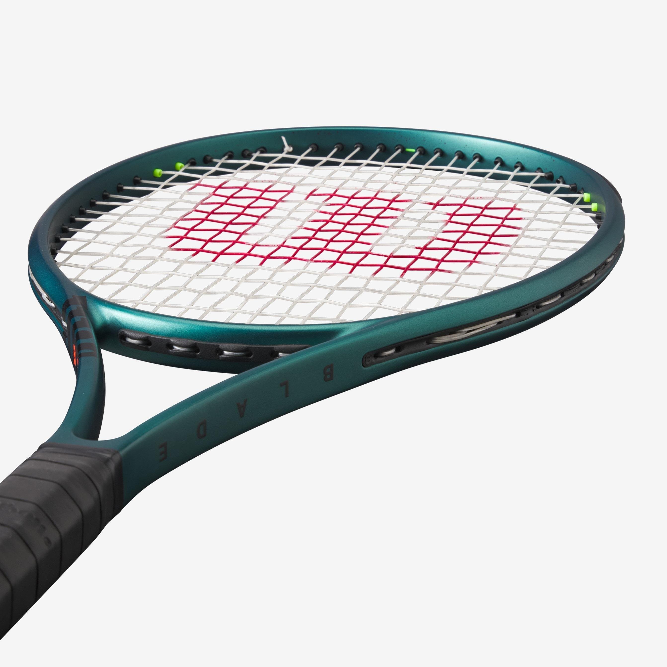 Wilson Blade 98S v9 Tenis Raketi | WR152411 | Merit Spor