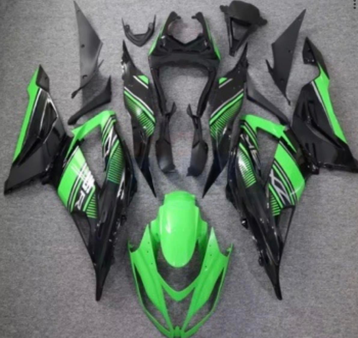 Kawasaki ZX-6R Grenaj Seti (2013-2017) Yeşil/Siyah | Yan Sanayi