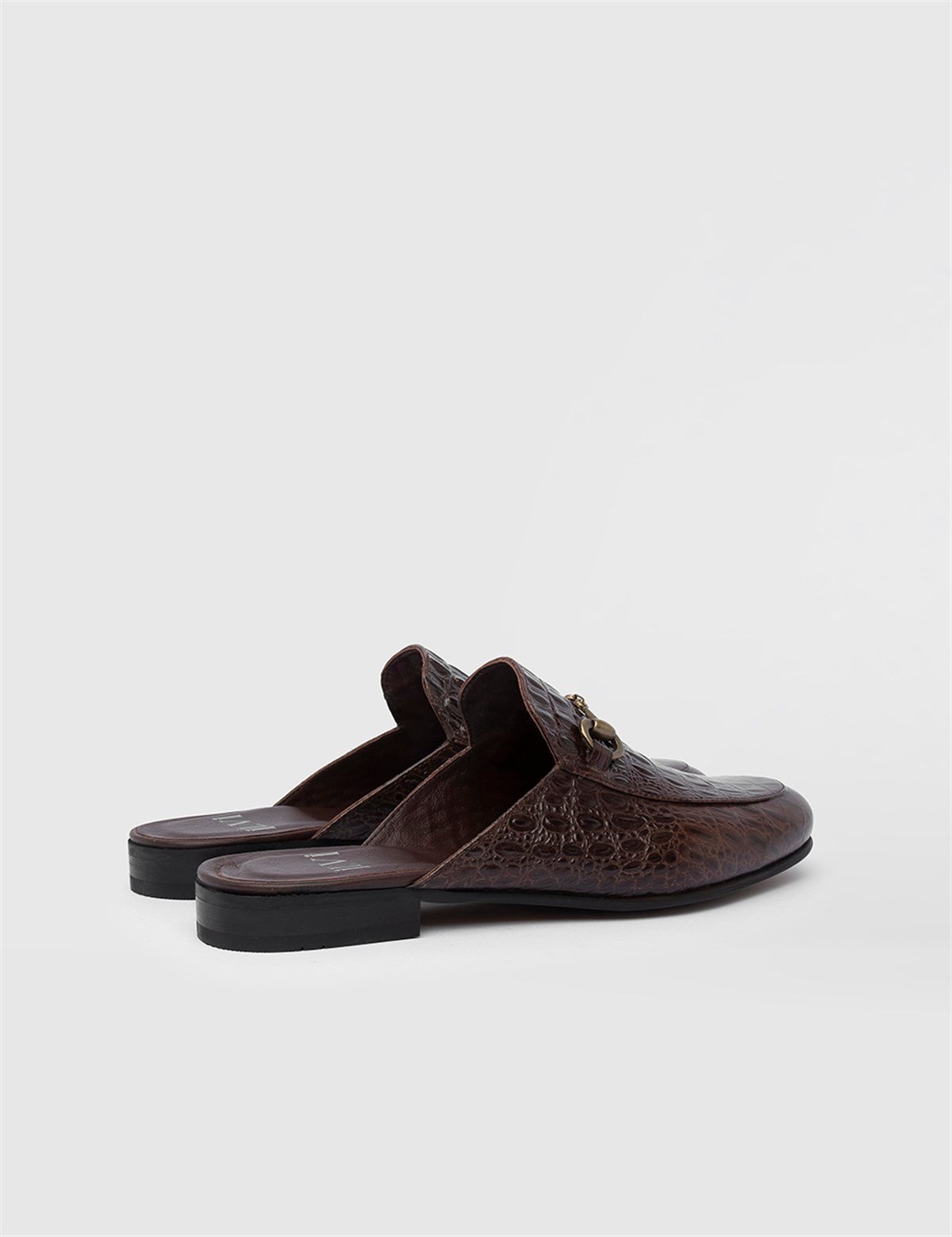 Gucci cheap crocodile slippers