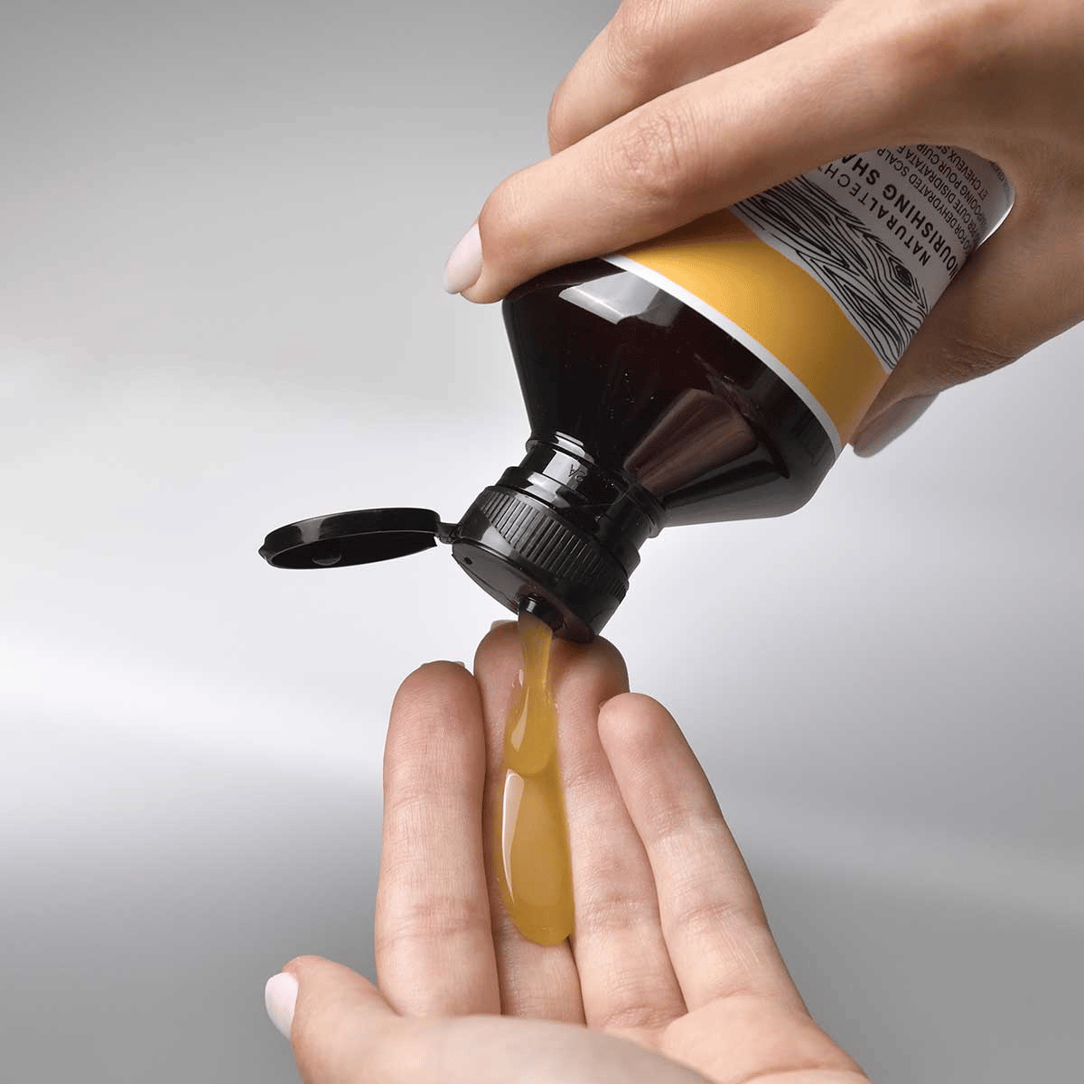 NOURISHING Yıpranmış Kuru Saçlar İçin Sülfatsız Şampuan