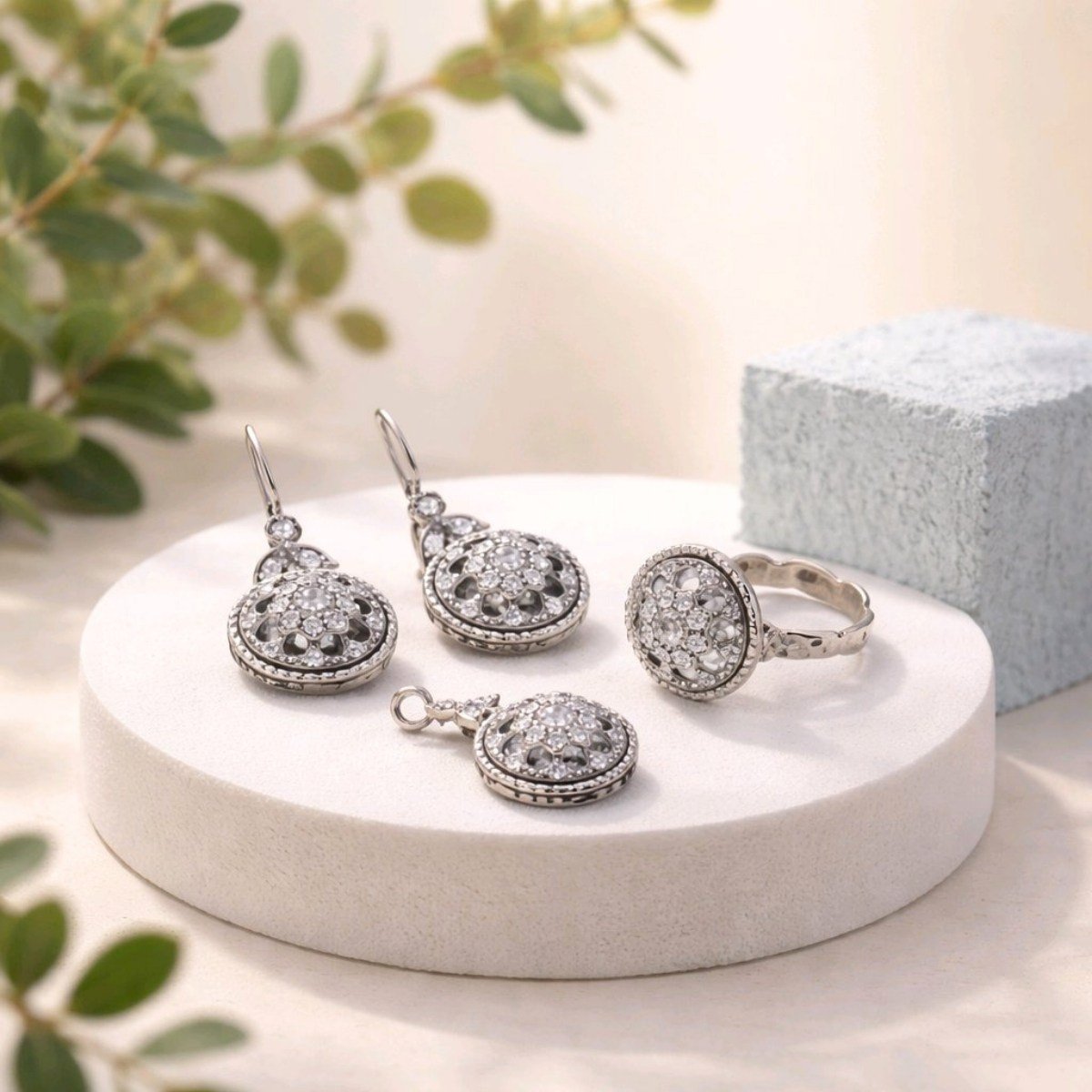 アクセサリー once Zirkon Taşlı Elmas Montür Set TK56