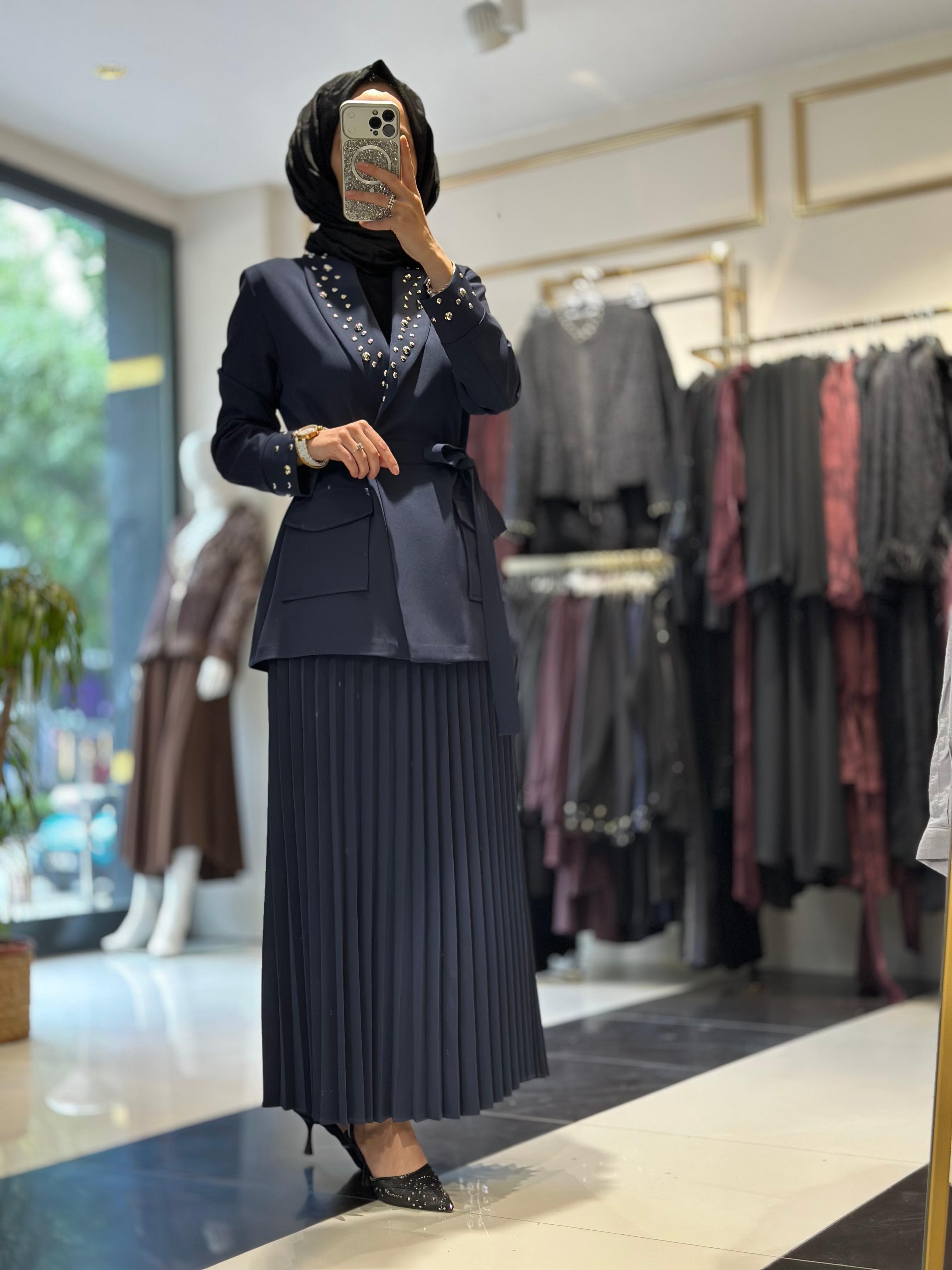 BLAZER ETEKLİ TAKIM