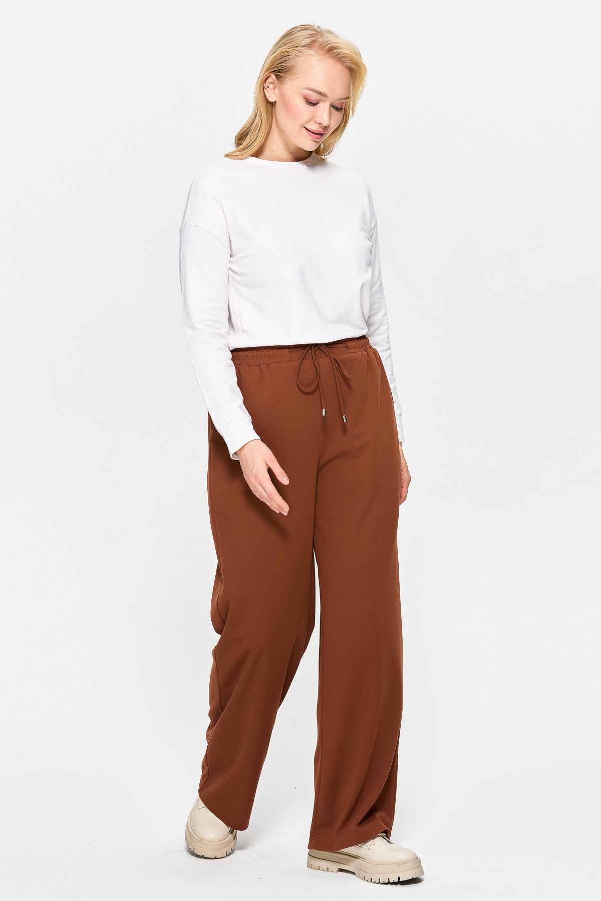 Nihan Plus Size Elastic Waist Loose Fit Pants Brown