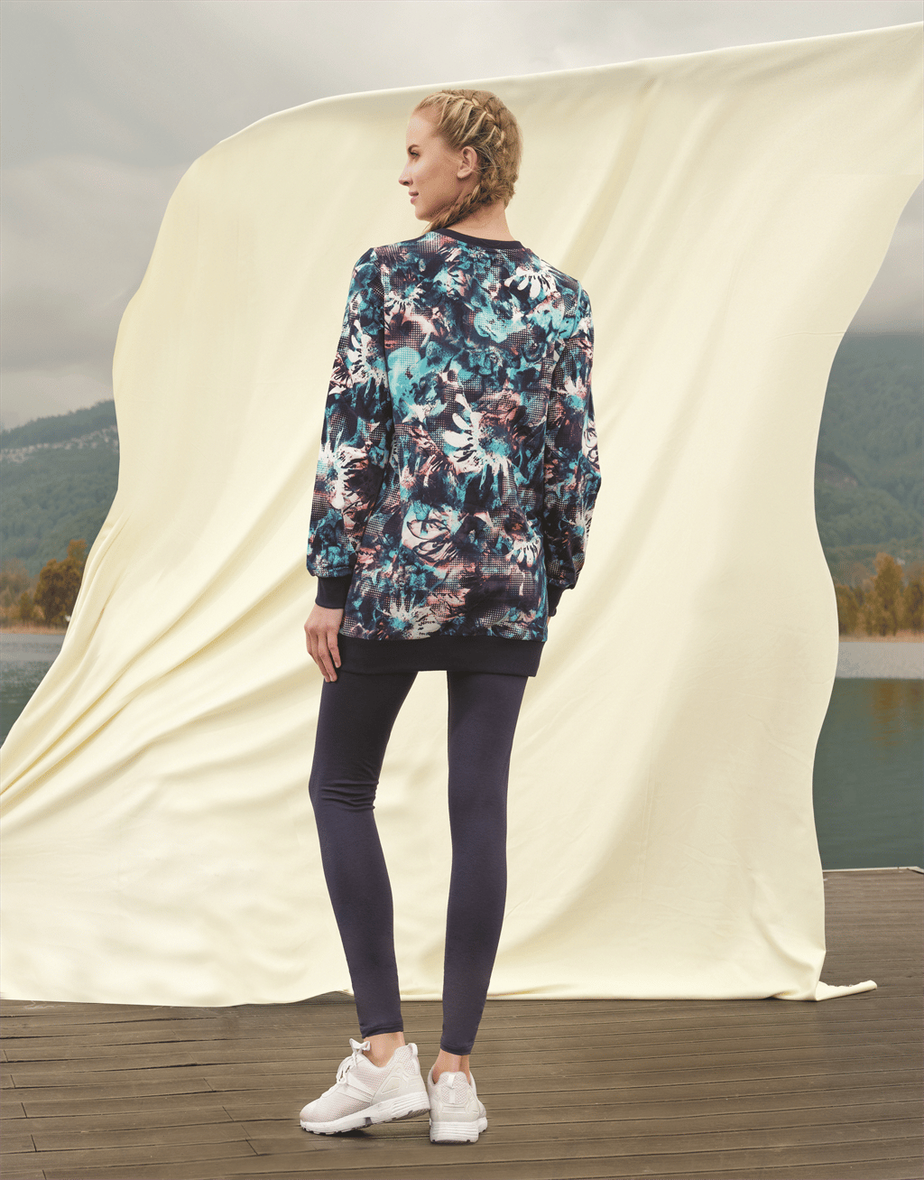 DOREANSE Kadın Çok Renkli Desenli Lacivert Tayt T-Shirt Pijama Takımı-Ev  Giyim 4163 | galiyet.com