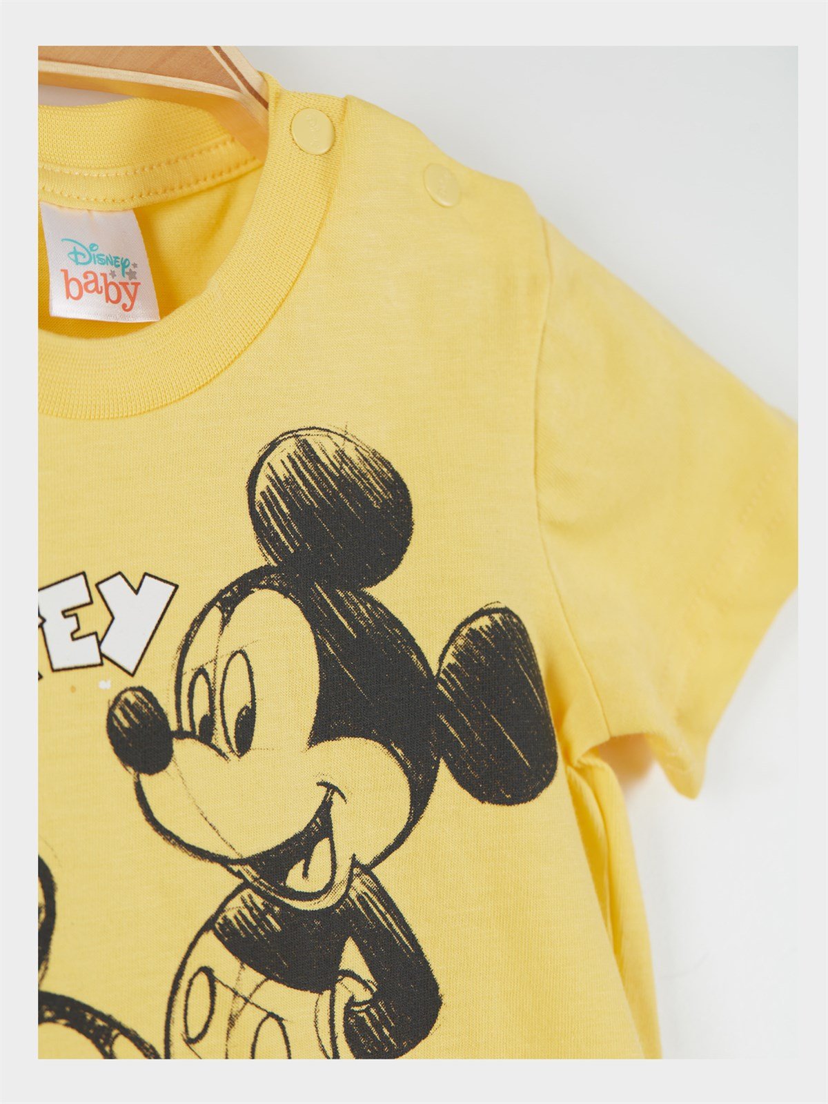 Disney Mickey Mouse Lisanslı Erkek Bebek Tişört ve Şort 2'li Takım 20884 |  Supermino