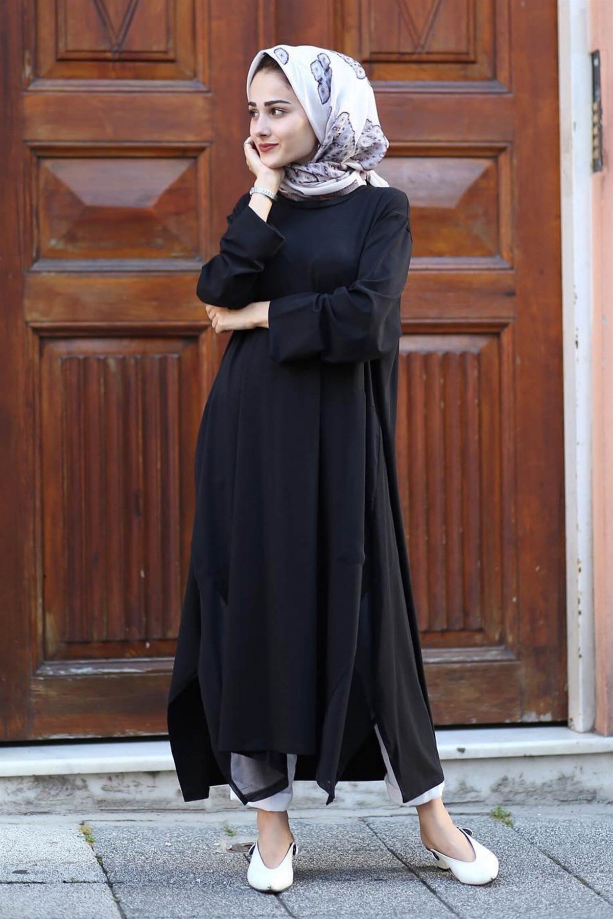 Salaş Kesim Pamuklu Elbise - Siyah - Tesettür Elbise