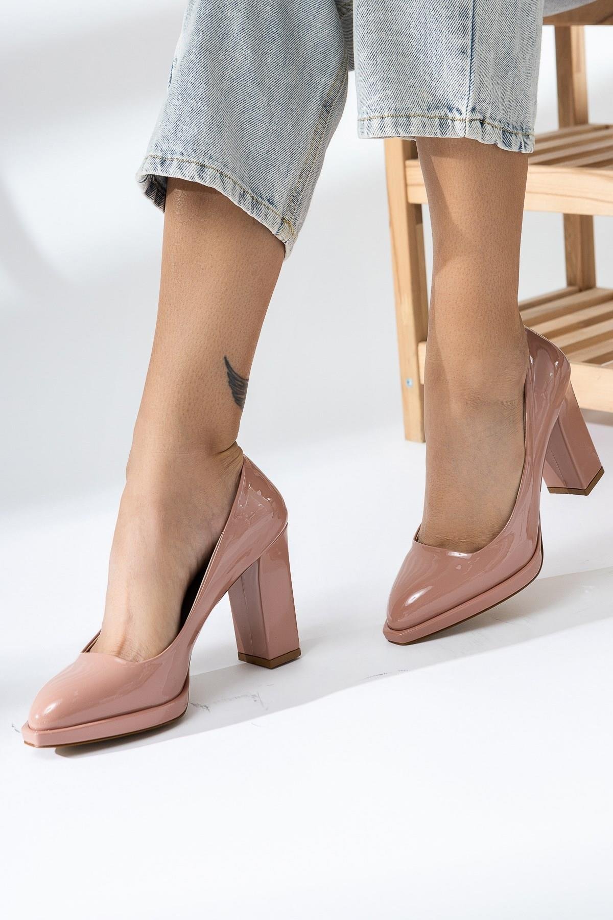 Somon Renk Sivri Burunlu İnce Platformlu Kalın Topuklu Ayakkabı