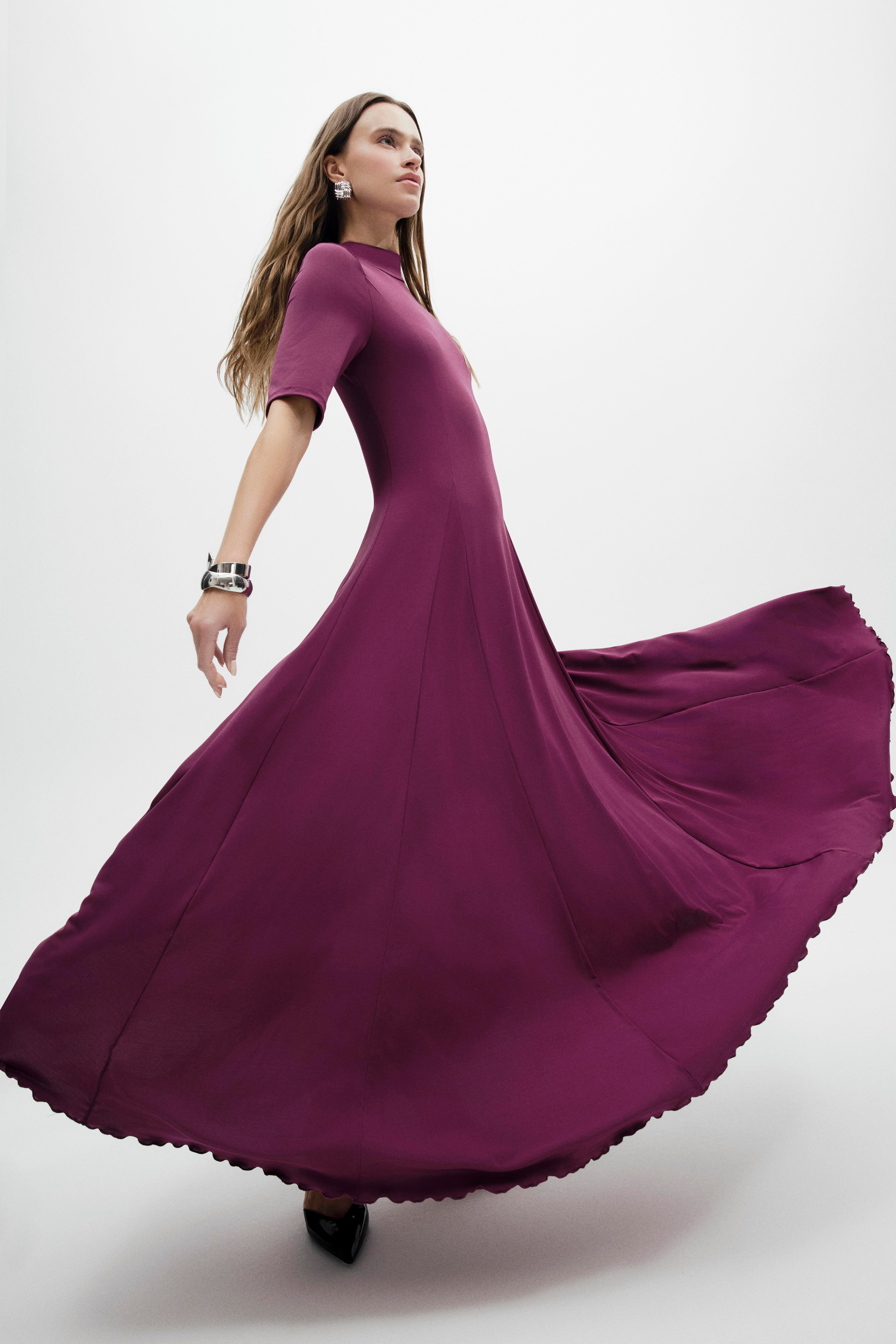 Flowy Flared Maxi Dress Plum Flowy Flared Maxi Dress Plum