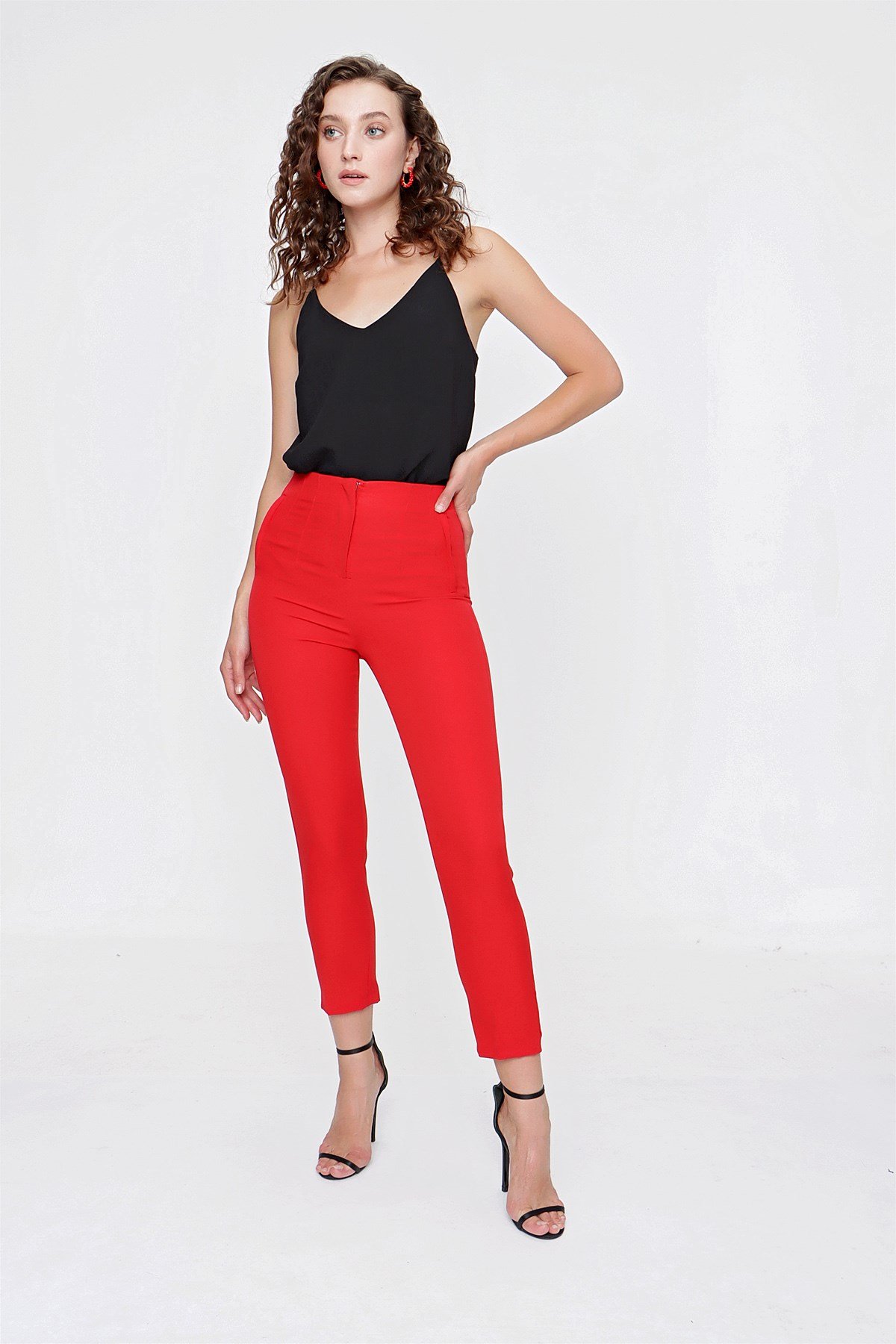 Kadın Kırmızı Önü Pensli Kumaş Pantolon - Butik Buruç
