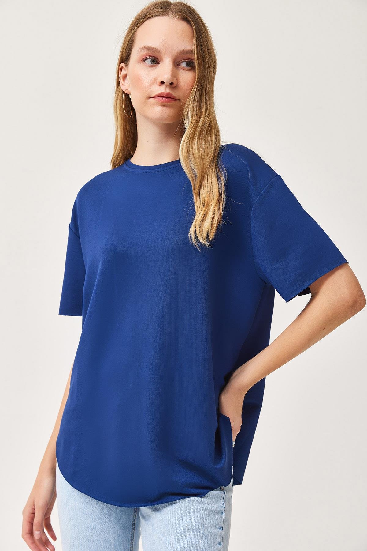 Oysh Yumuşak Dokulu Eteği Oval Modal Tshirt Lacivert