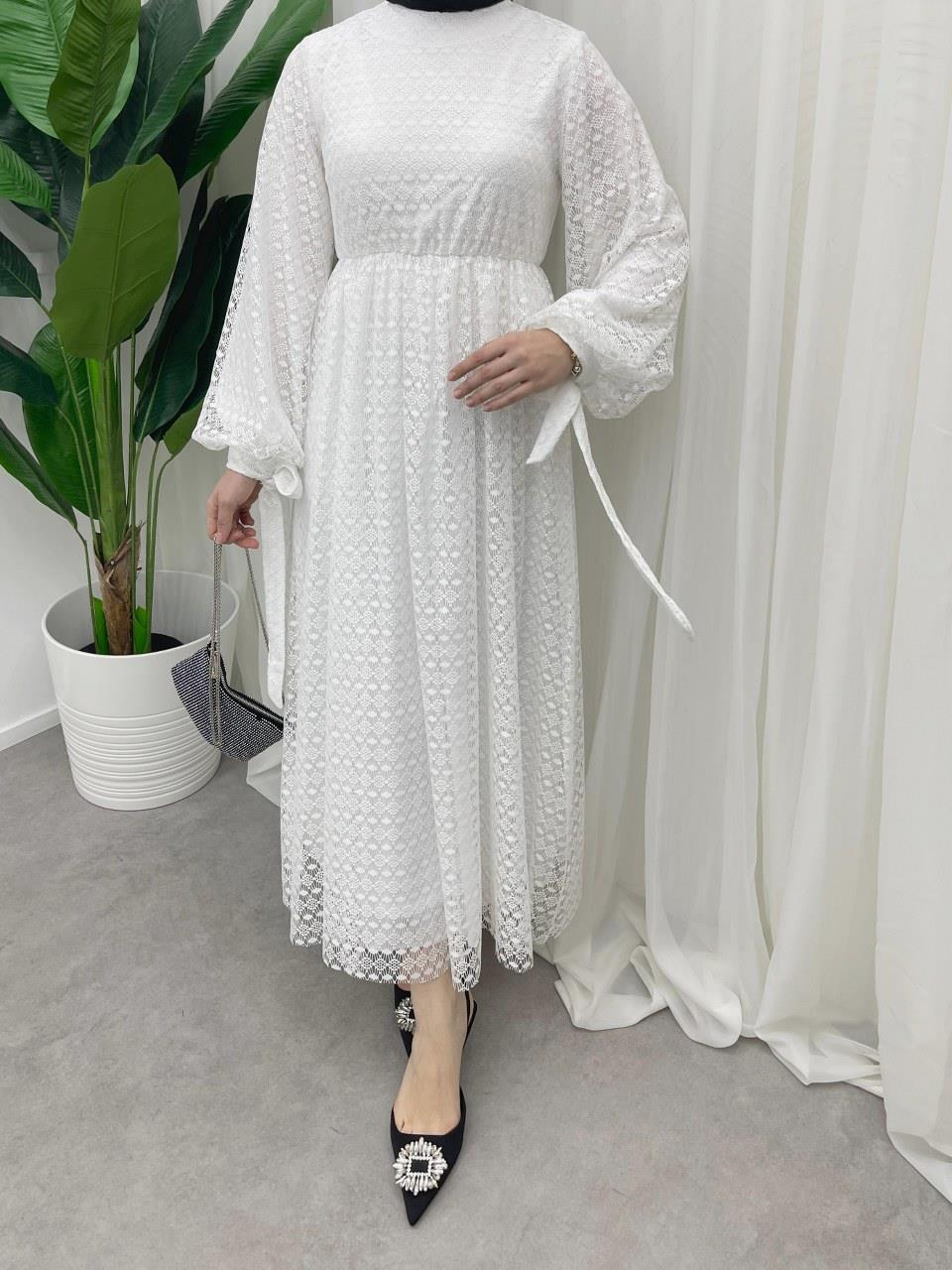 Mona Dantelli Tesettür Elbise-Beyaz