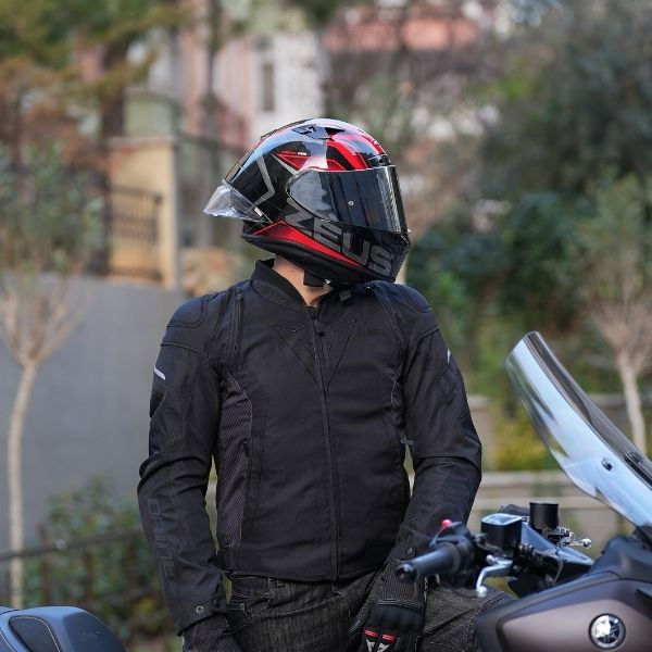 Zeus ZS-826 Pearl Black Red BK3 Kapalı Kask