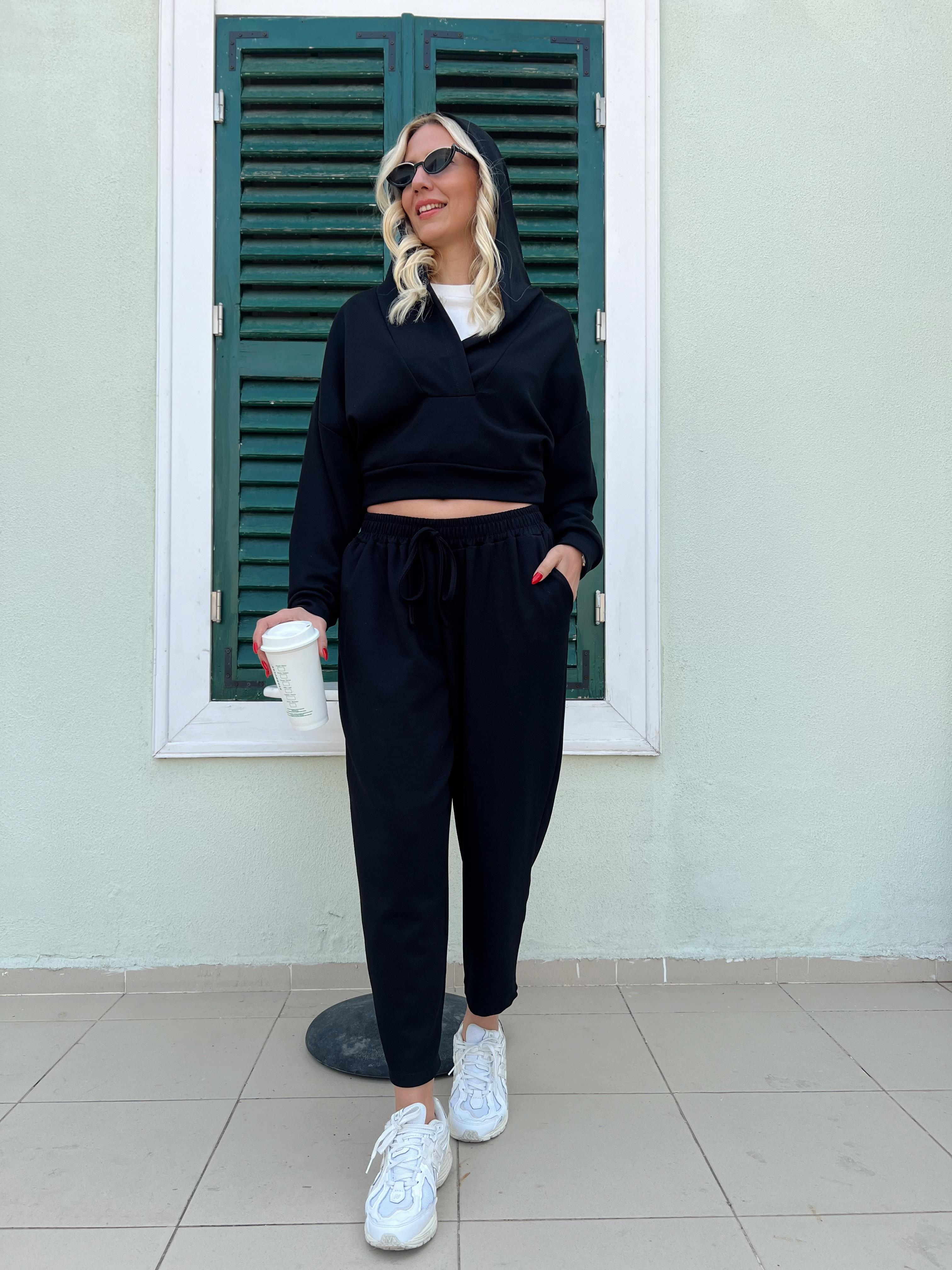 KAPÜŞONLU SWEAT PANTOLON TAKIM SİYAH · 6