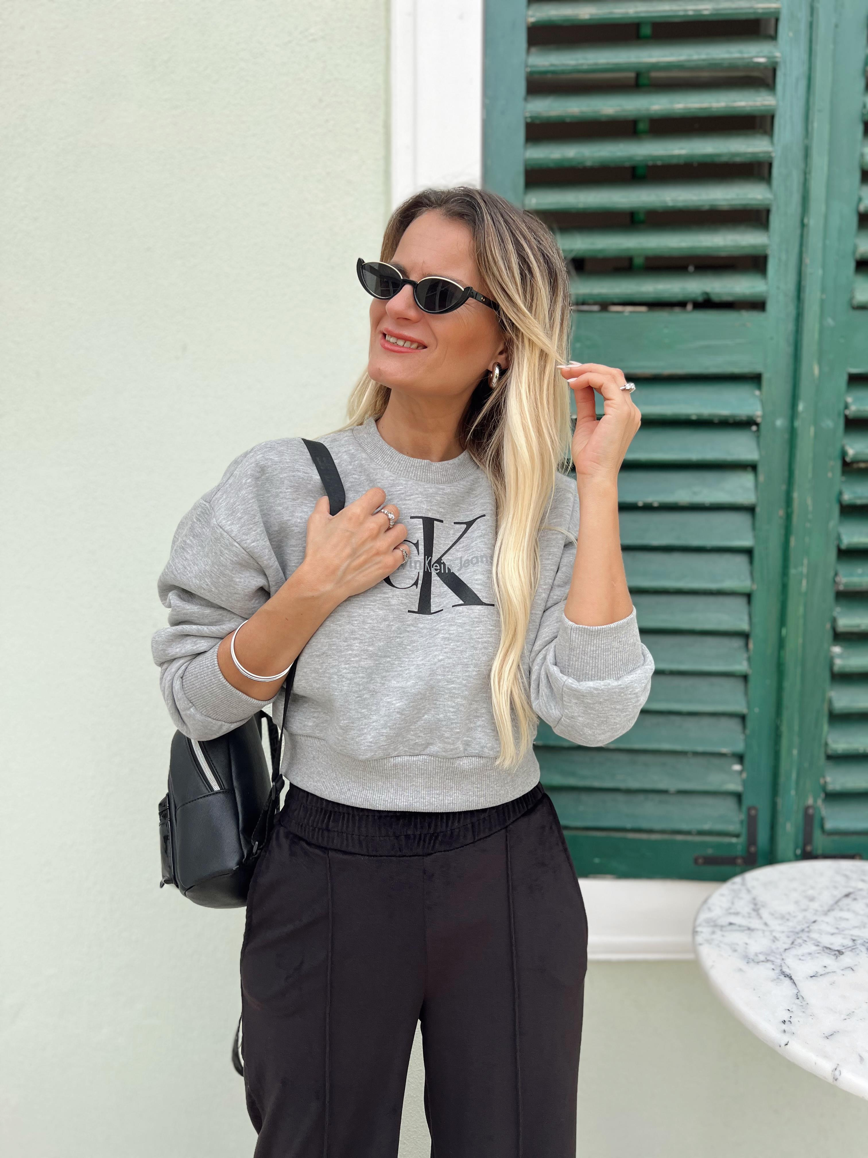 YAZI BASKILI GRİ SWEATSHİRT · 3