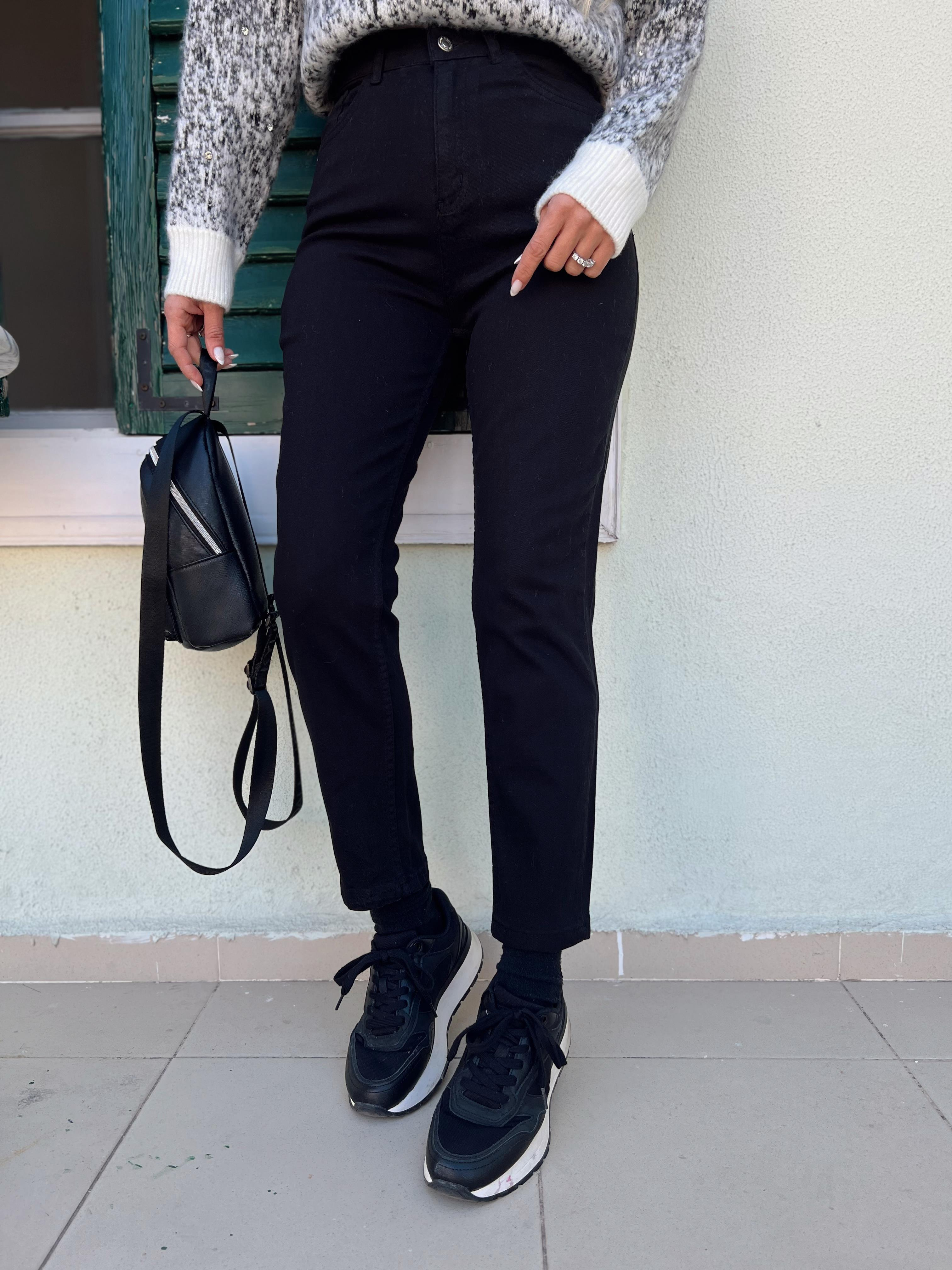 YÜKSEK BEL LİKRALI MOM JEAN SİYAH · 4