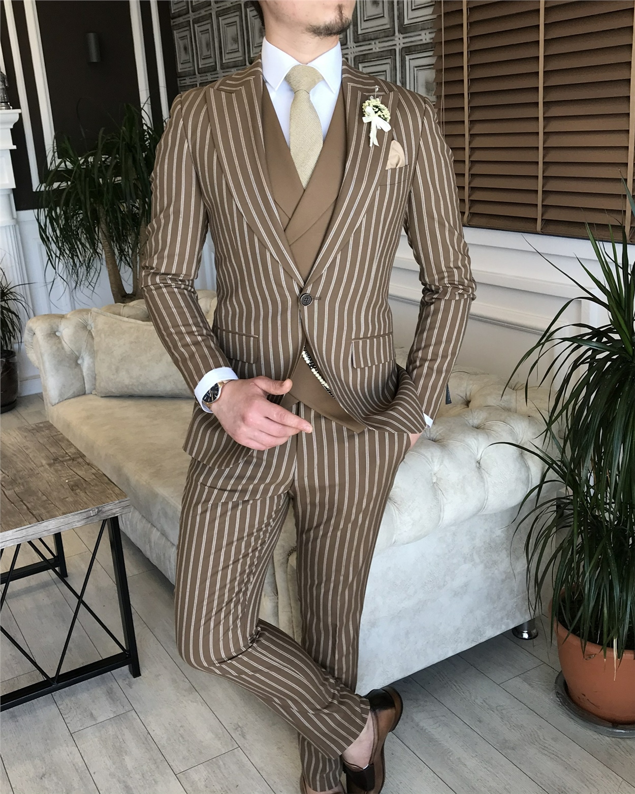 İtalyan stil slim fit erkek ceket yelek pantolon takım elbise camel T5942 · 10