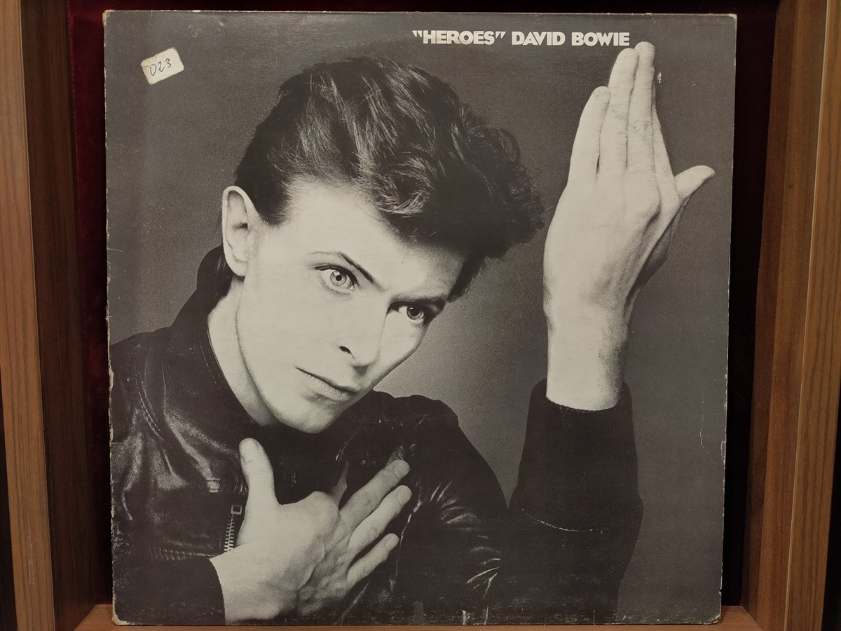 DAVID BOWIE - HEROES