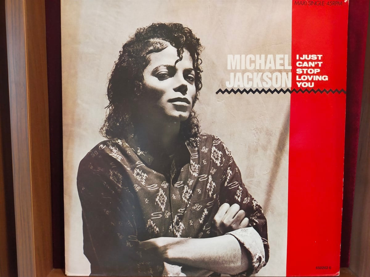 michael-jackson---i-just-cant-