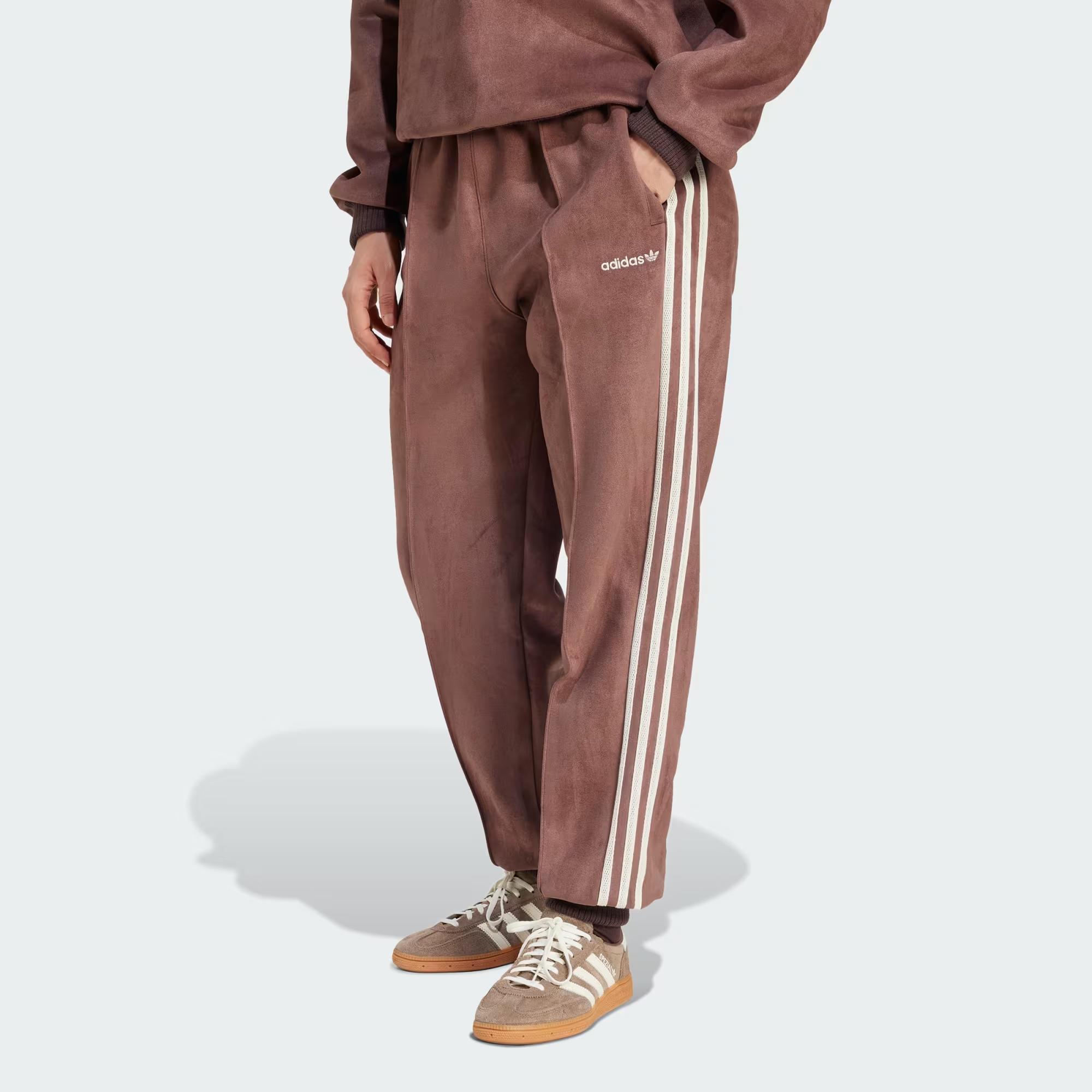 First 37646 adidas Suede the First Track Kadın Eşofman Altı IX1047 | Dalkılıç Spor