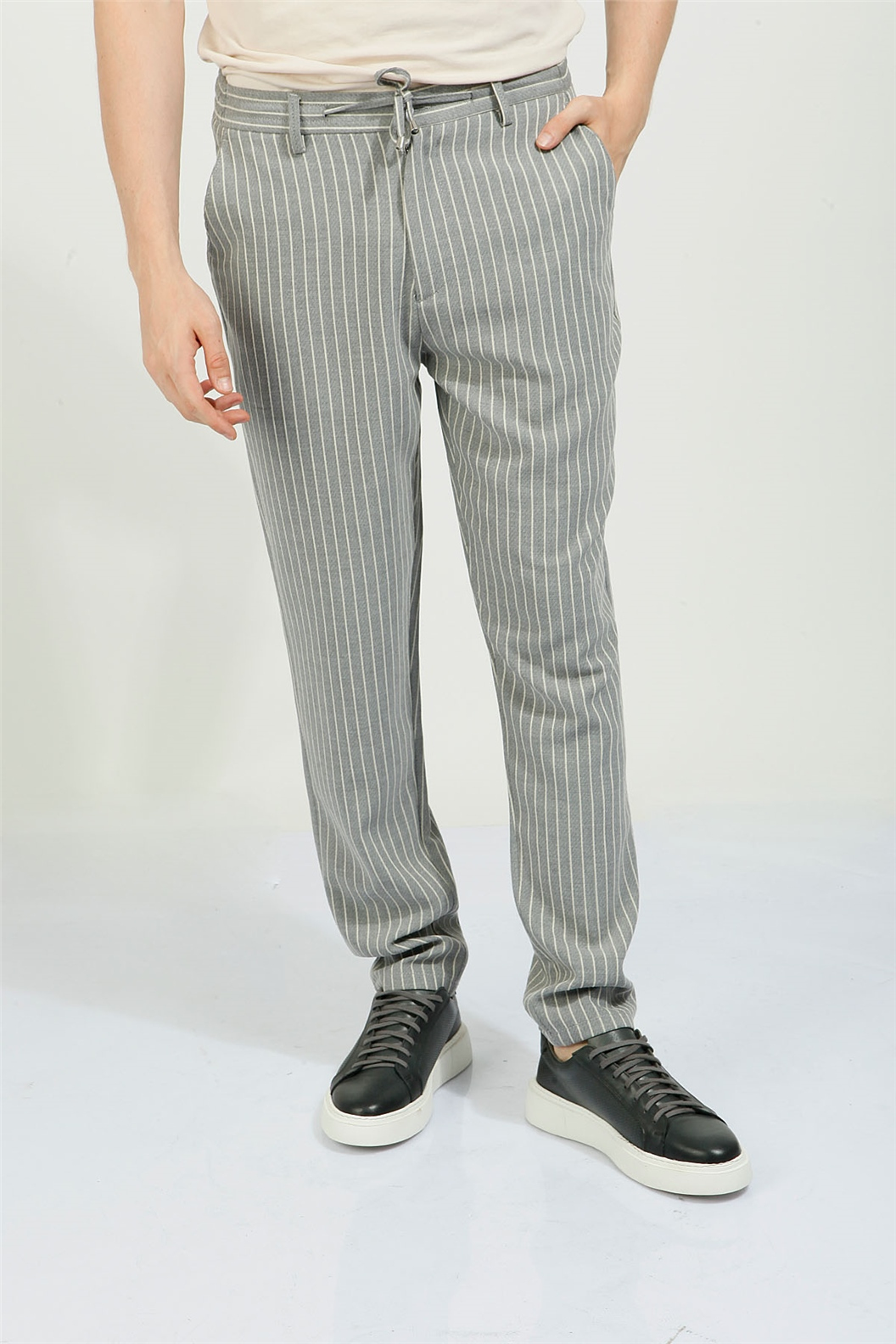 GRI Slim Fit Jogger Pantolon · 6