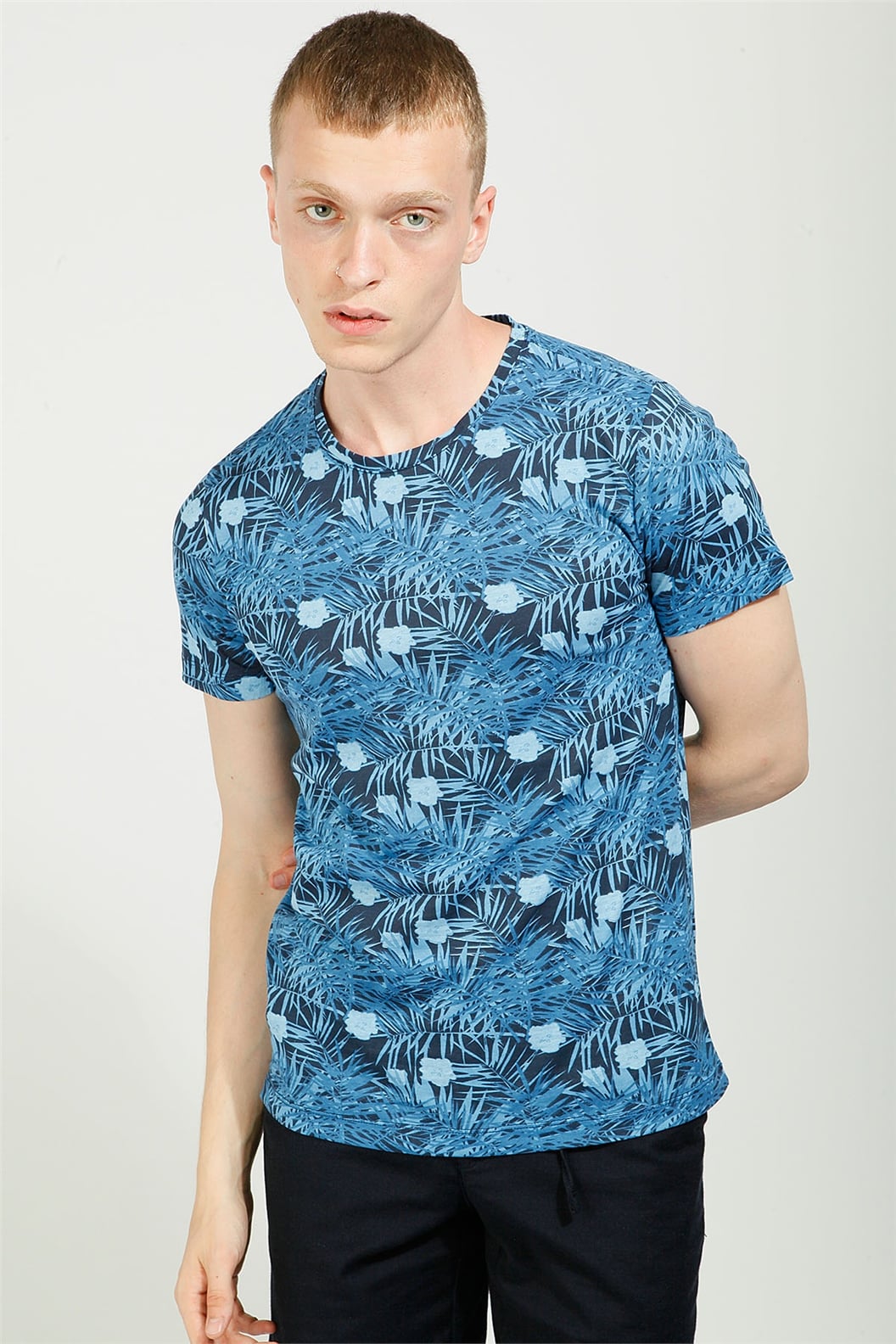 Lacivert Comfort Fit Bisiklet Yaka Baskılı T-Shirt · 5