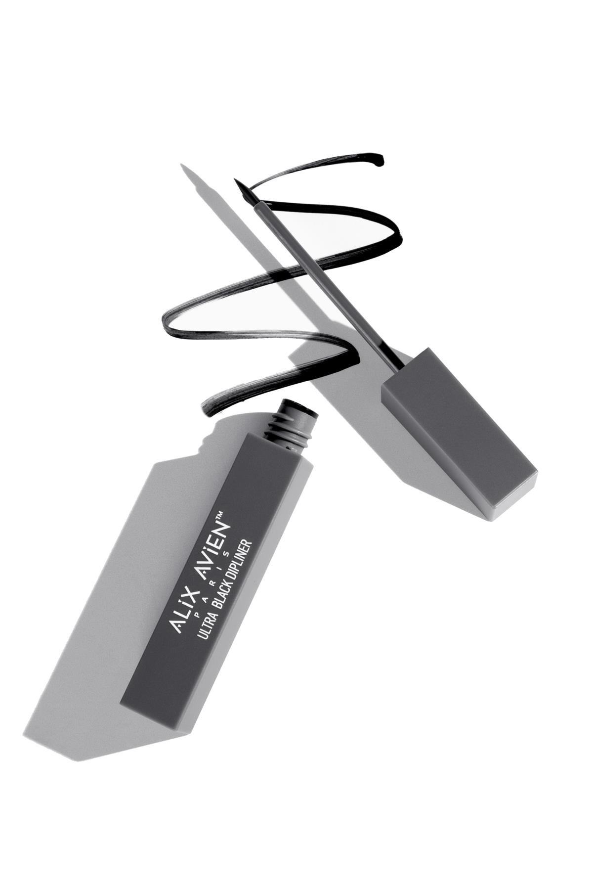 İnce Uçlu Eyeliner