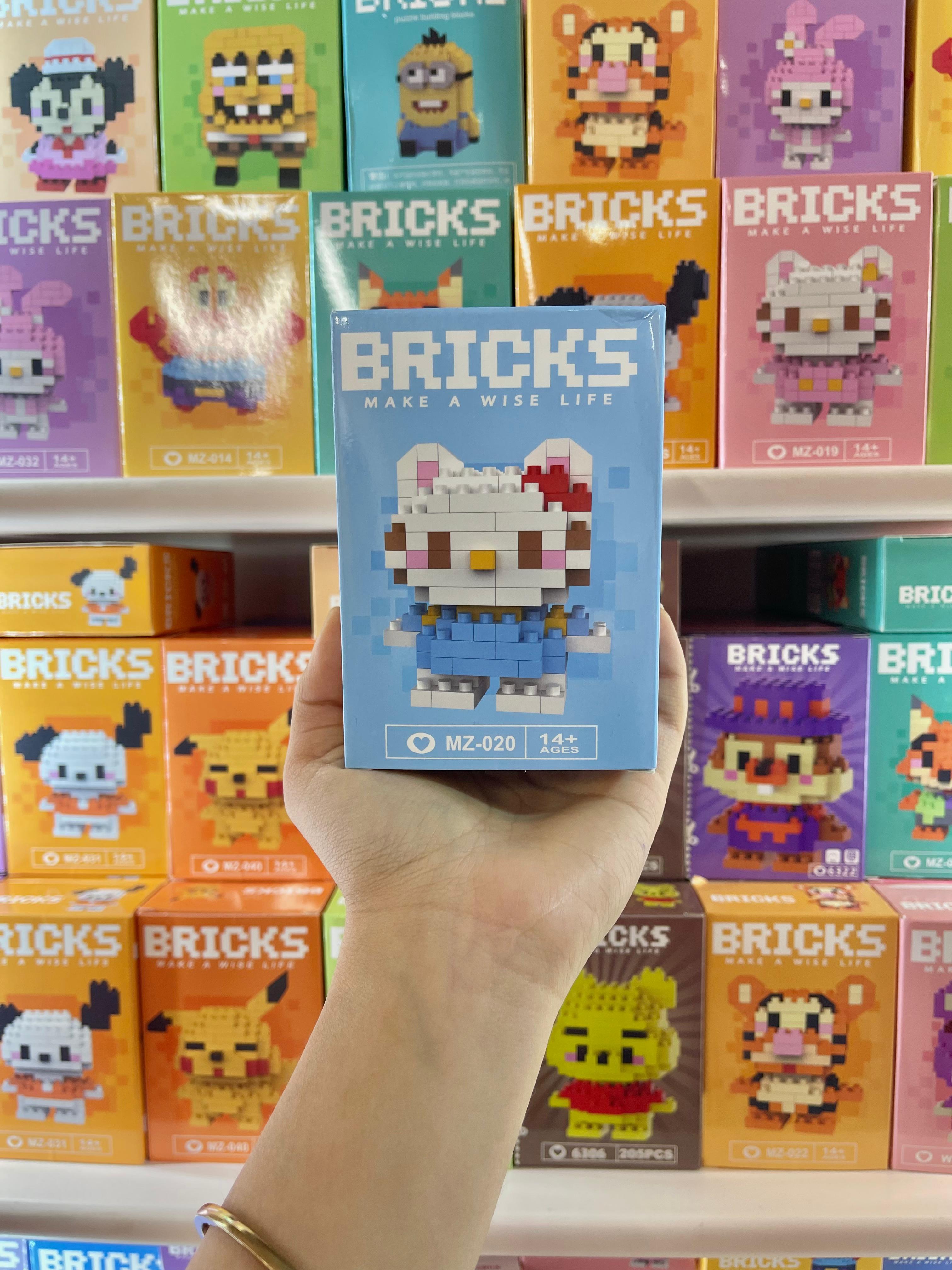 Hello Kitty Bricks Lego