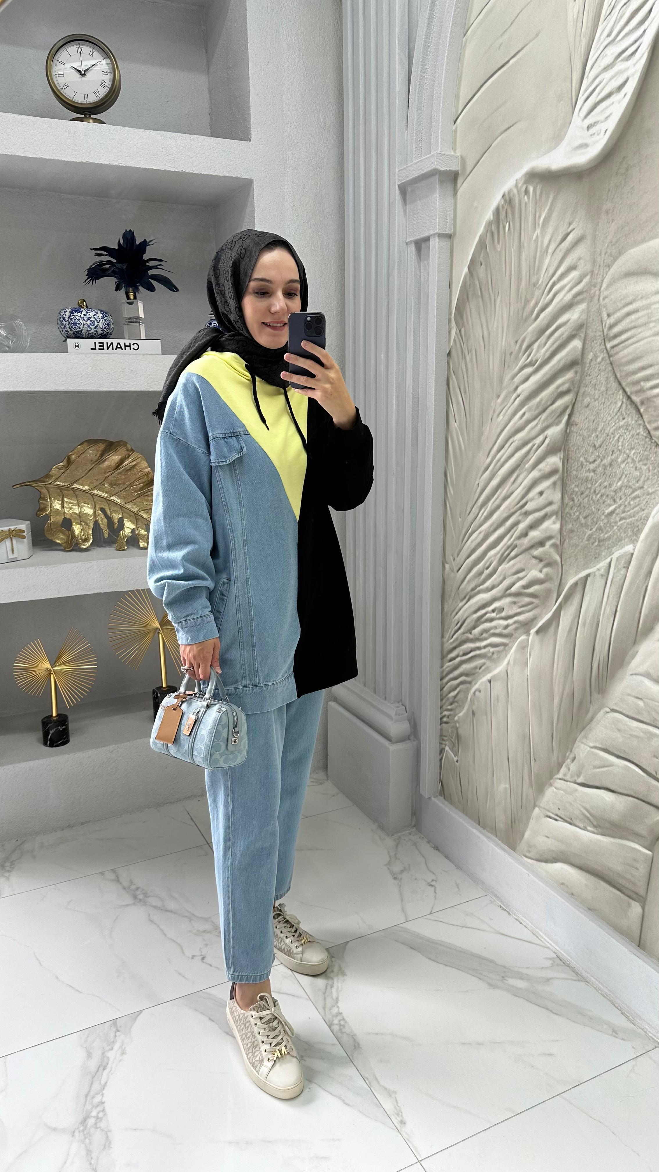 2 Renkli Kot Detaylı Spor Takım · 6