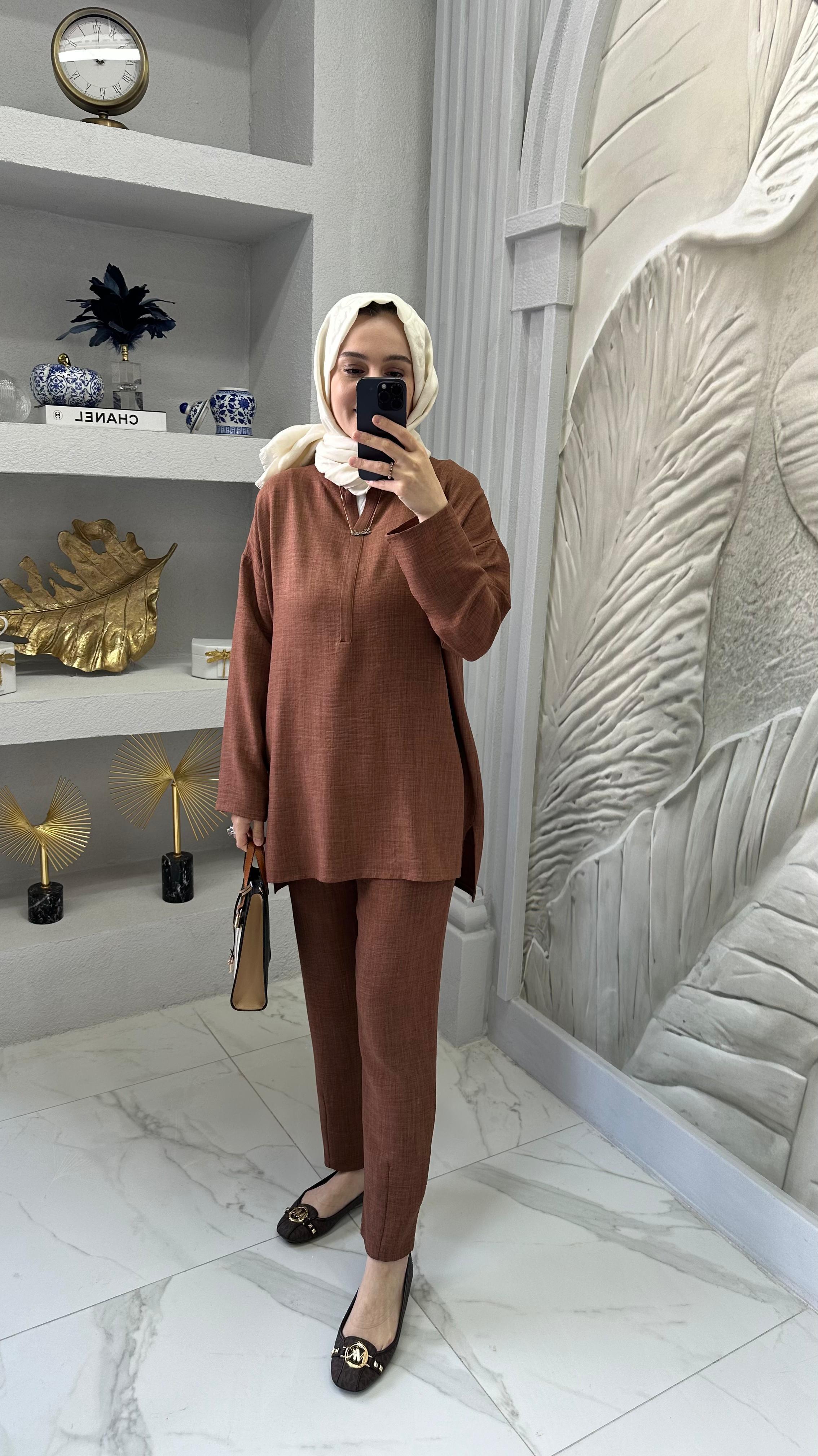 Yarım Pat Detaylı Takım · 10