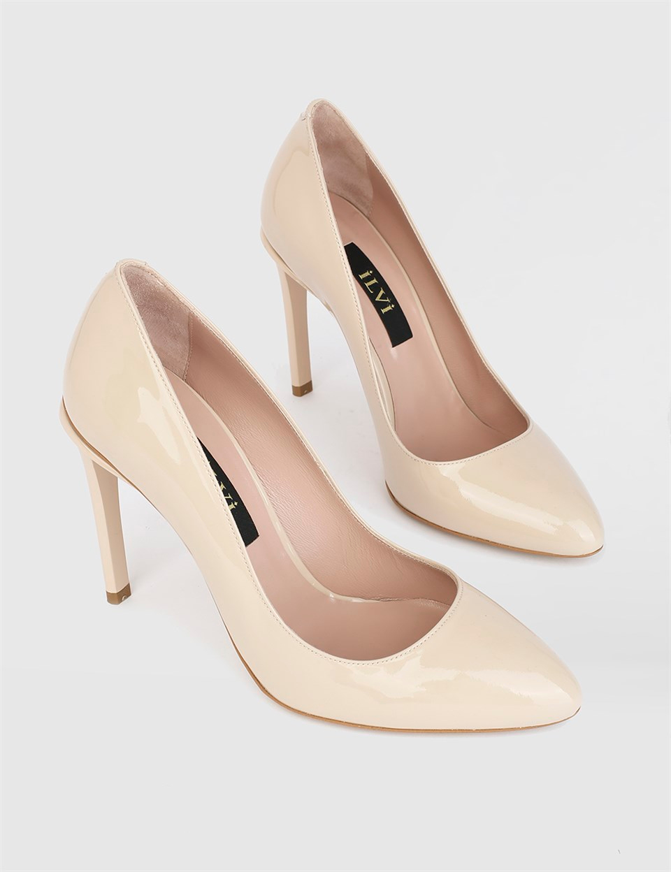 Louis Vuitton Beige Patent Leather Eyeline Pointed Toe Pumps Size