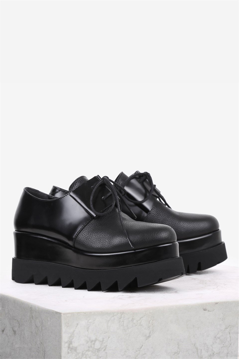 Litoni Women's Daily Shoe Black Leather - İLVİ