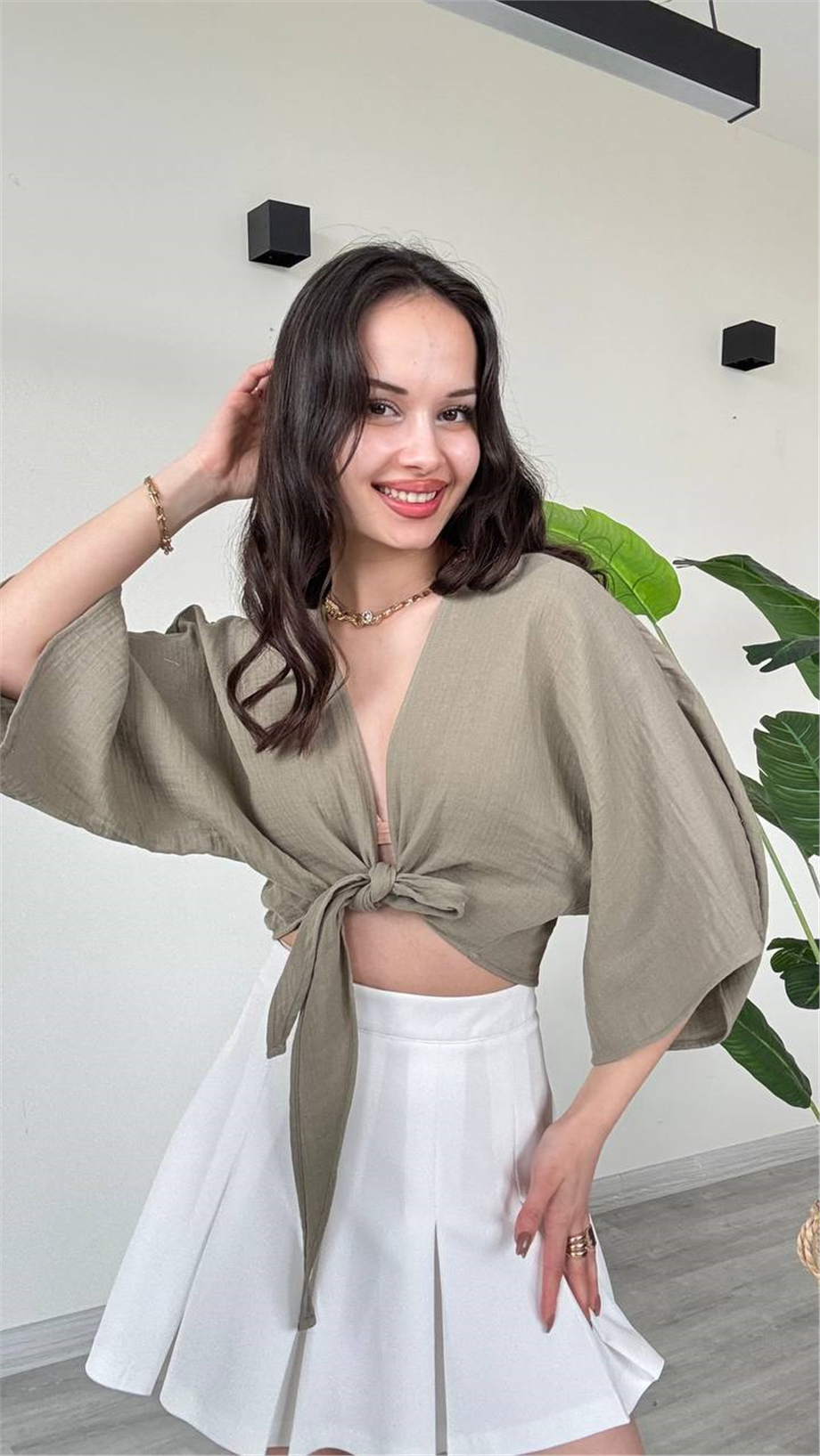 Kadın Bağalamalı Yarasa Kol Crop Bluz - Haki · 3