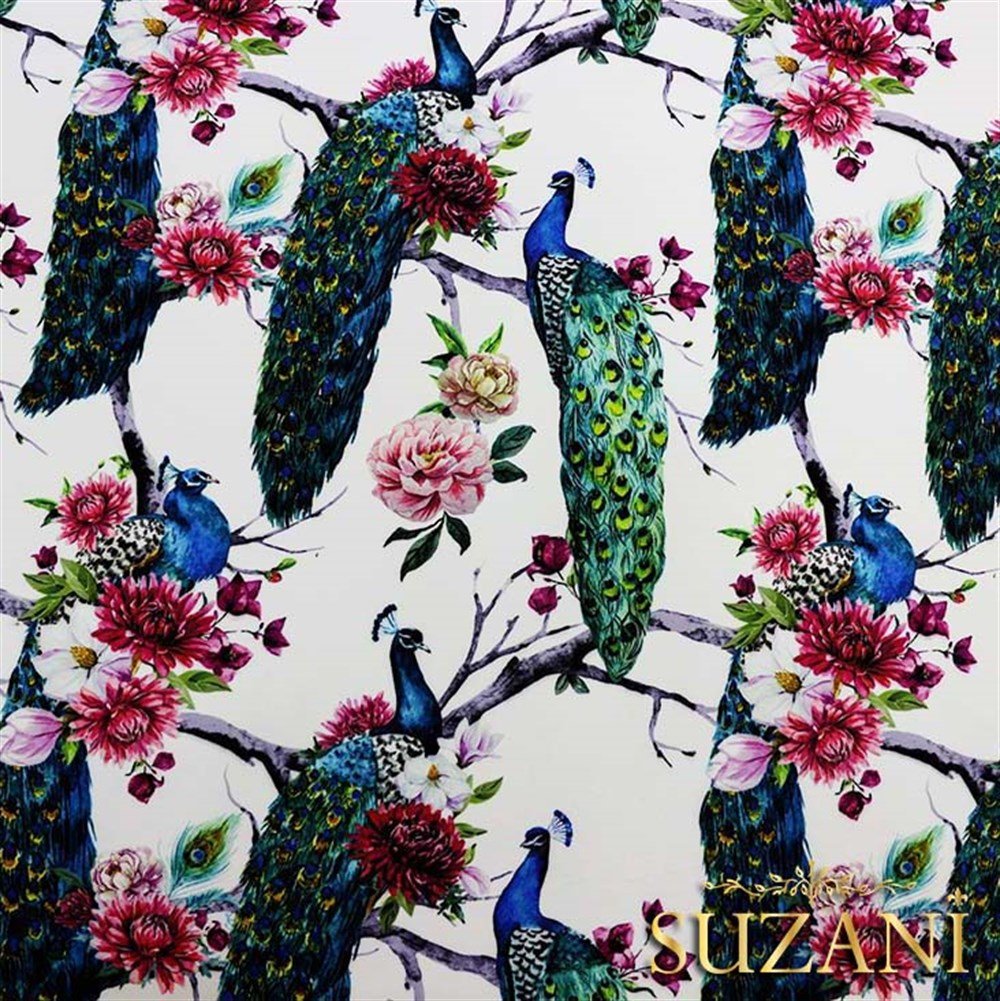 Beyaz Zemin Üzeri Tavuskuşu Desenli Kumaş