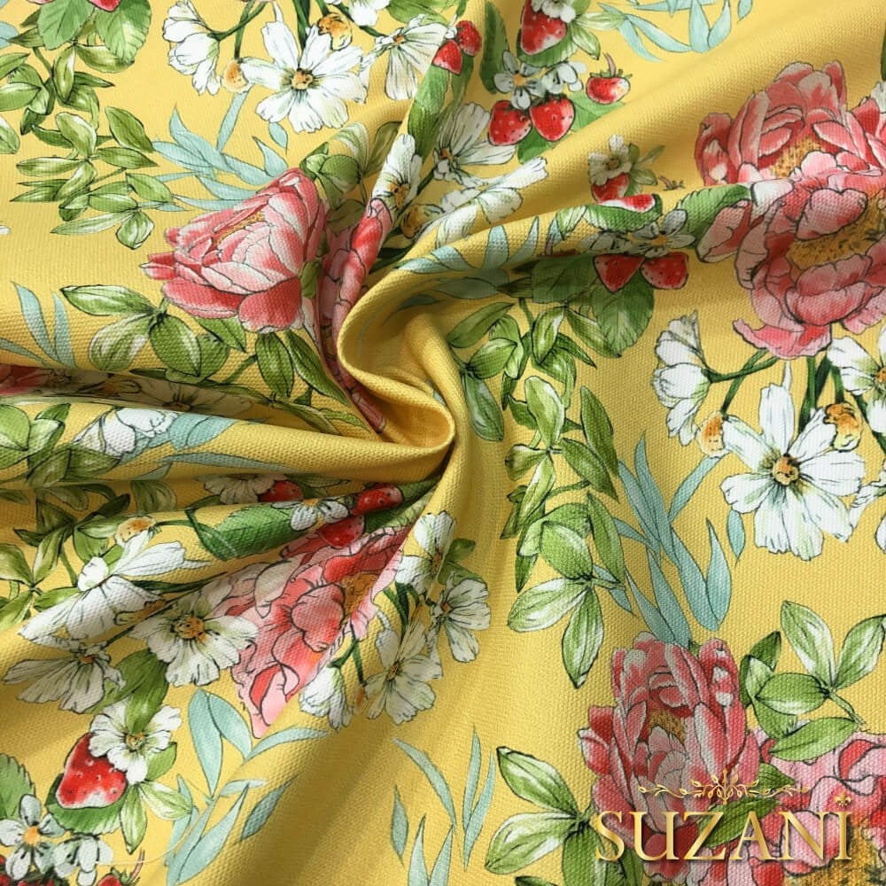 Sarı Zemin Şakayık Desenli Dijital Baskılı Kumaş